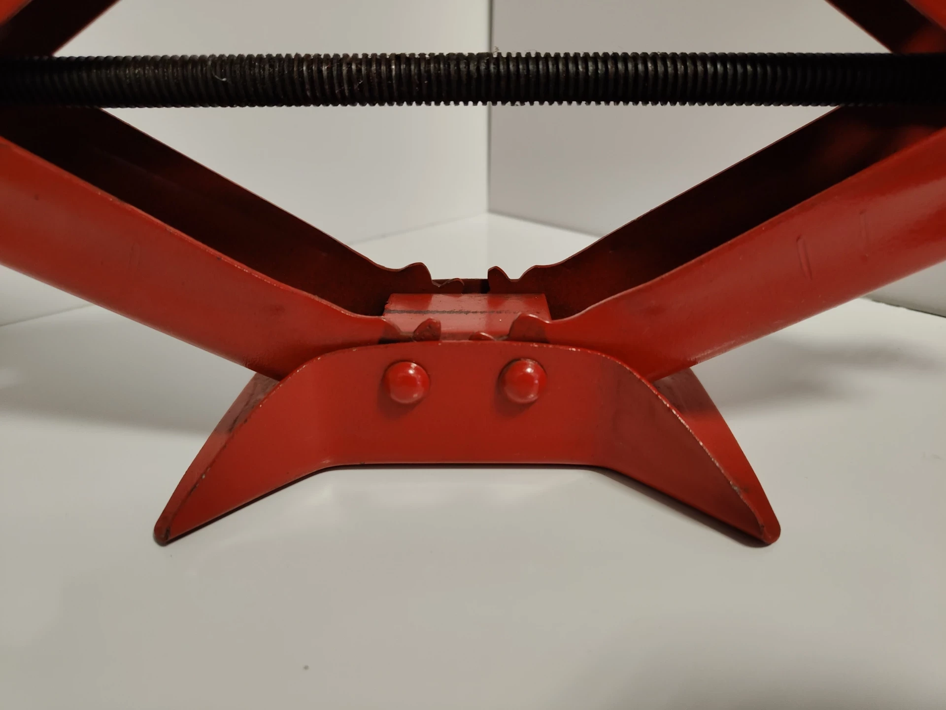 podnosnik-trapezwoy-4car-15t-105-380mm-maksymalna-wysokosc-podnoszenia-370