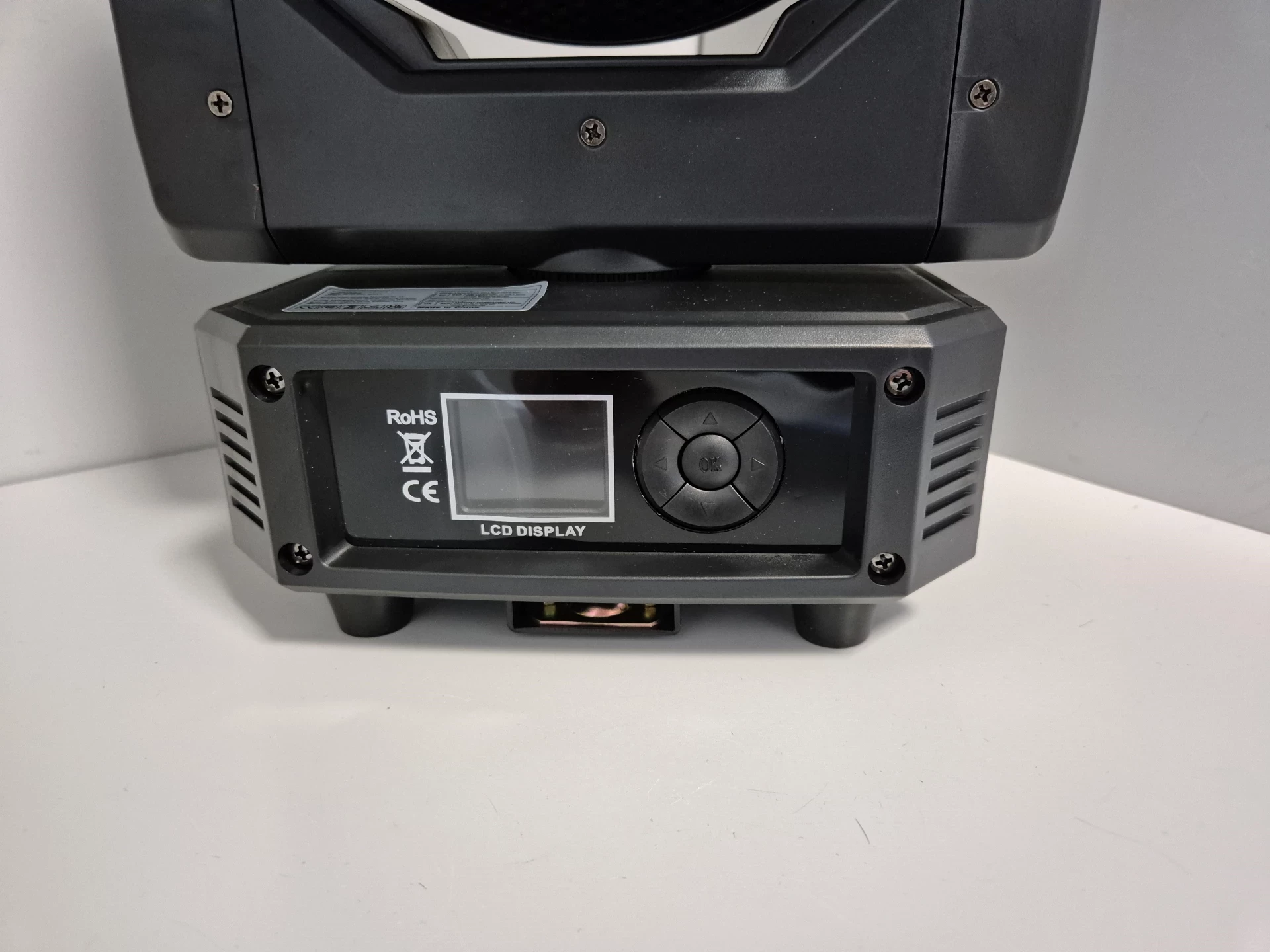 ruchoma-glowa-led-oswietlenie-zq02356-7-diod-led-rgbw-dmx-zawiera-baterie-250685-2006717