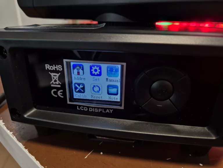 ruchoma-glowa-led-oswietlenie-zq02356-7-diod-led-rgbw-dmx-stan-11323-2