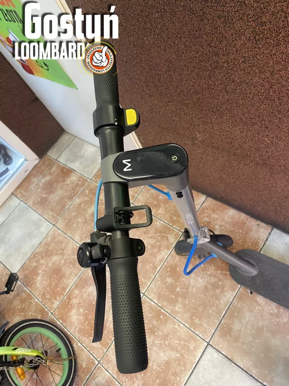 hulajnoga-elektryczna-motus-scooty-85-lite-czarno-turkusowa-kolor-249512-1647413