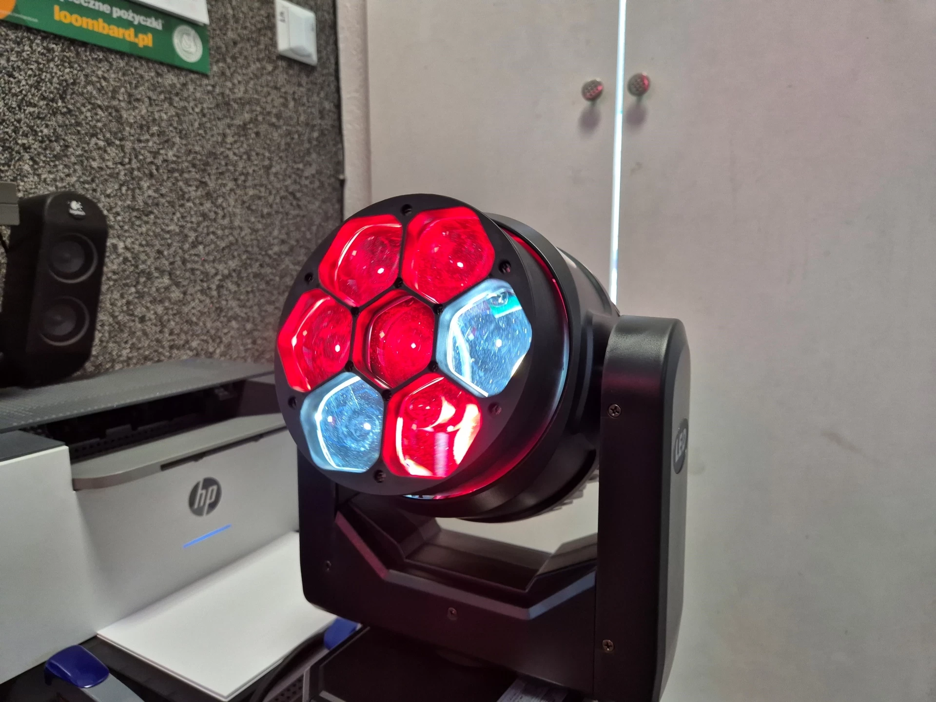 ruchoma-glowa-led-oswietlenie-zq02356-7-diod-led-rgbw-dmx-model-lm0740-eu