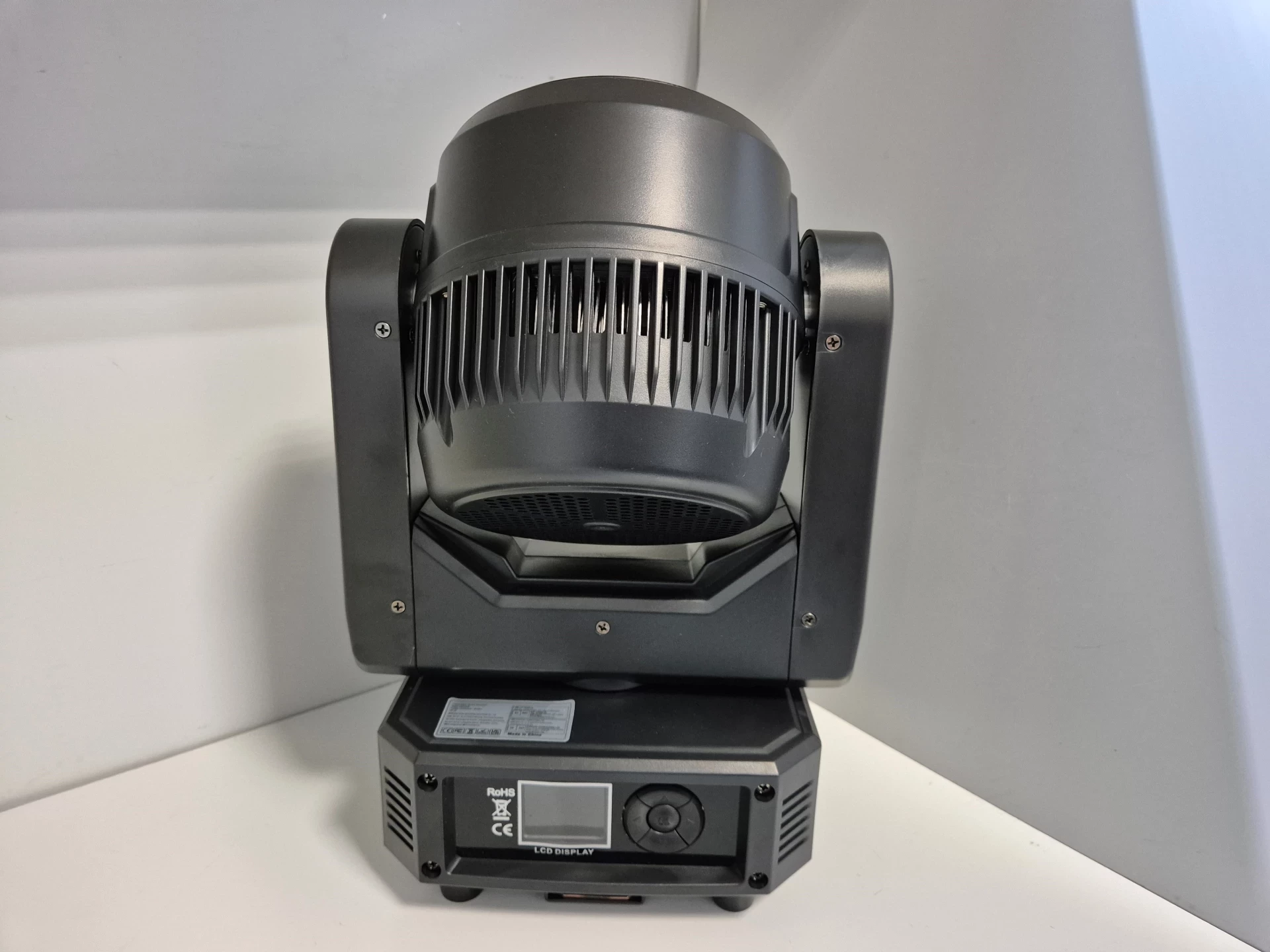 ruchoma-glowa-led-oswietlenie-zq02356-7-diod-led-rgbw-dmx-product-id-c3e855b1-81b5-4a62-ba72-7e938c95f4c0