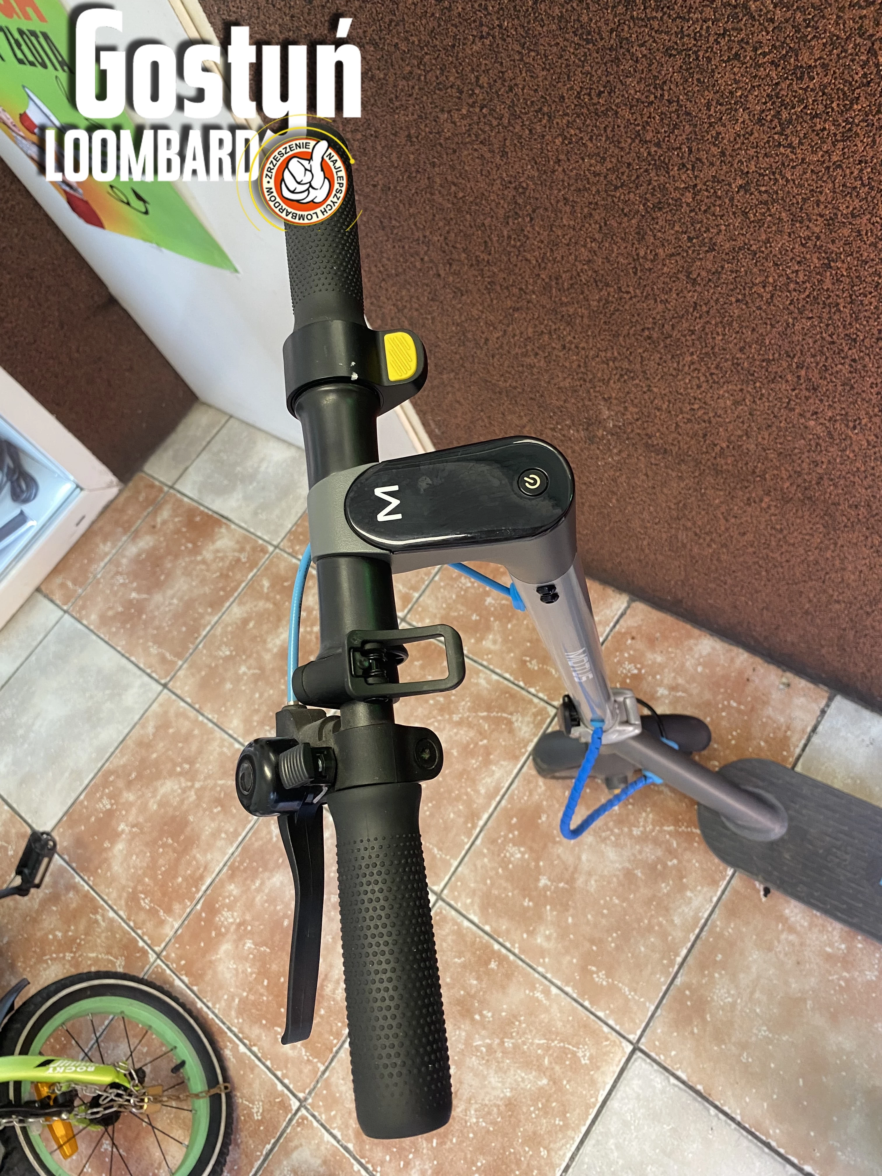 hulajnoga-elektryczna-motus-scooty-85-lite-czarno-turkusowa-kolor-249512-1647413