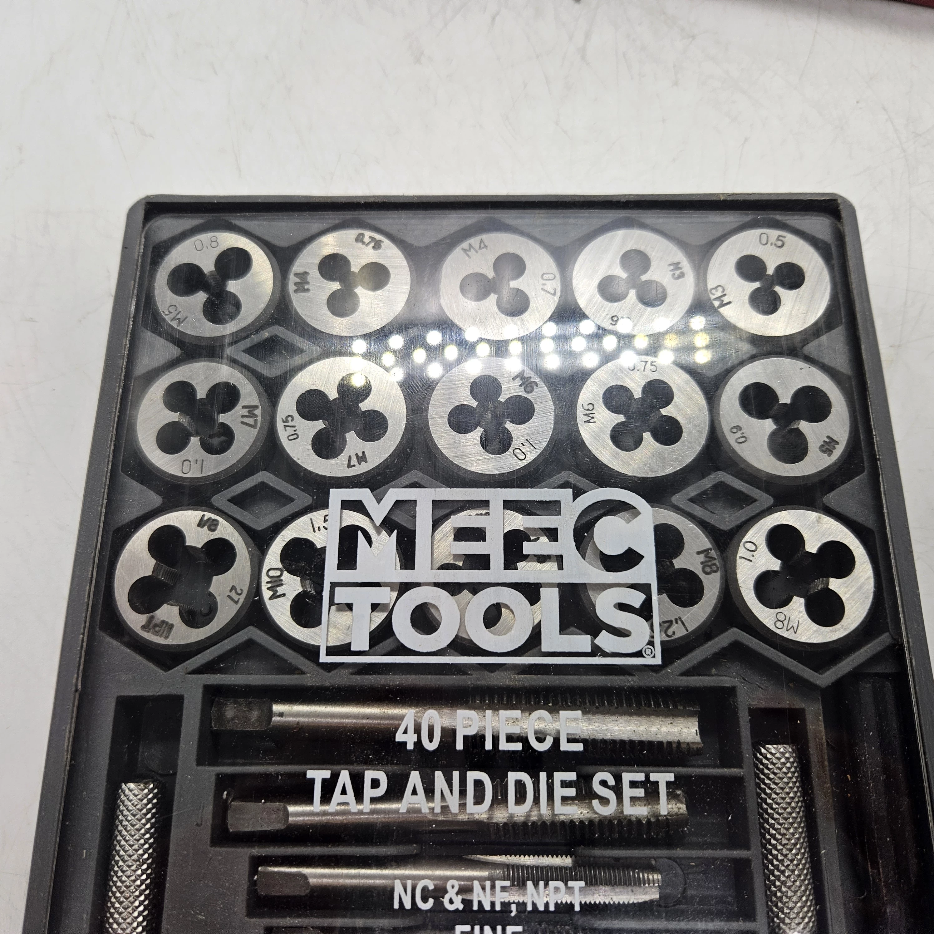 zestaw-gwintownikow-i-narzynek-meec-tools-40-elementow-ean-gtin-7330571444693