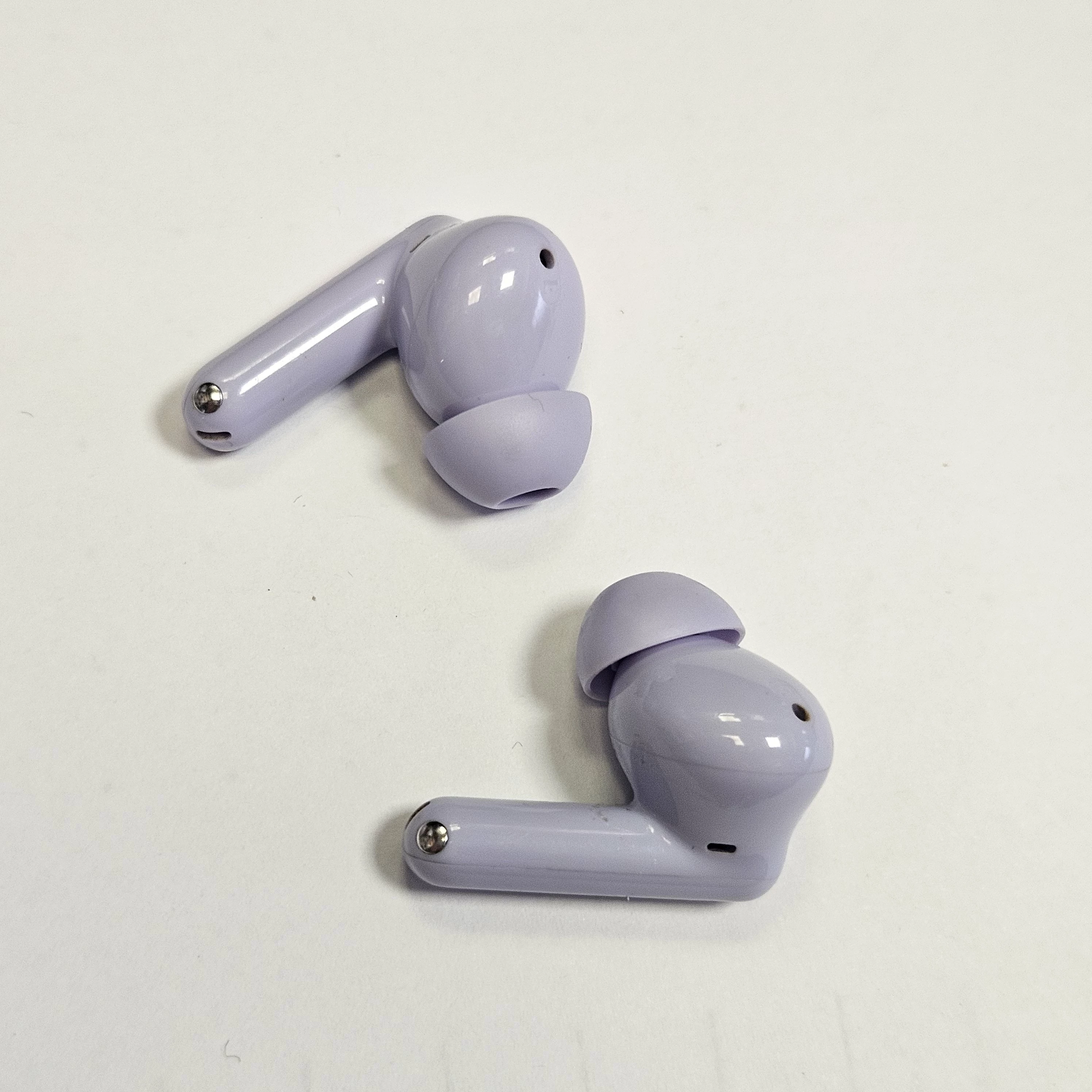 sluchawki-realme-buds-t310-kolor-dominujacy-129357-12