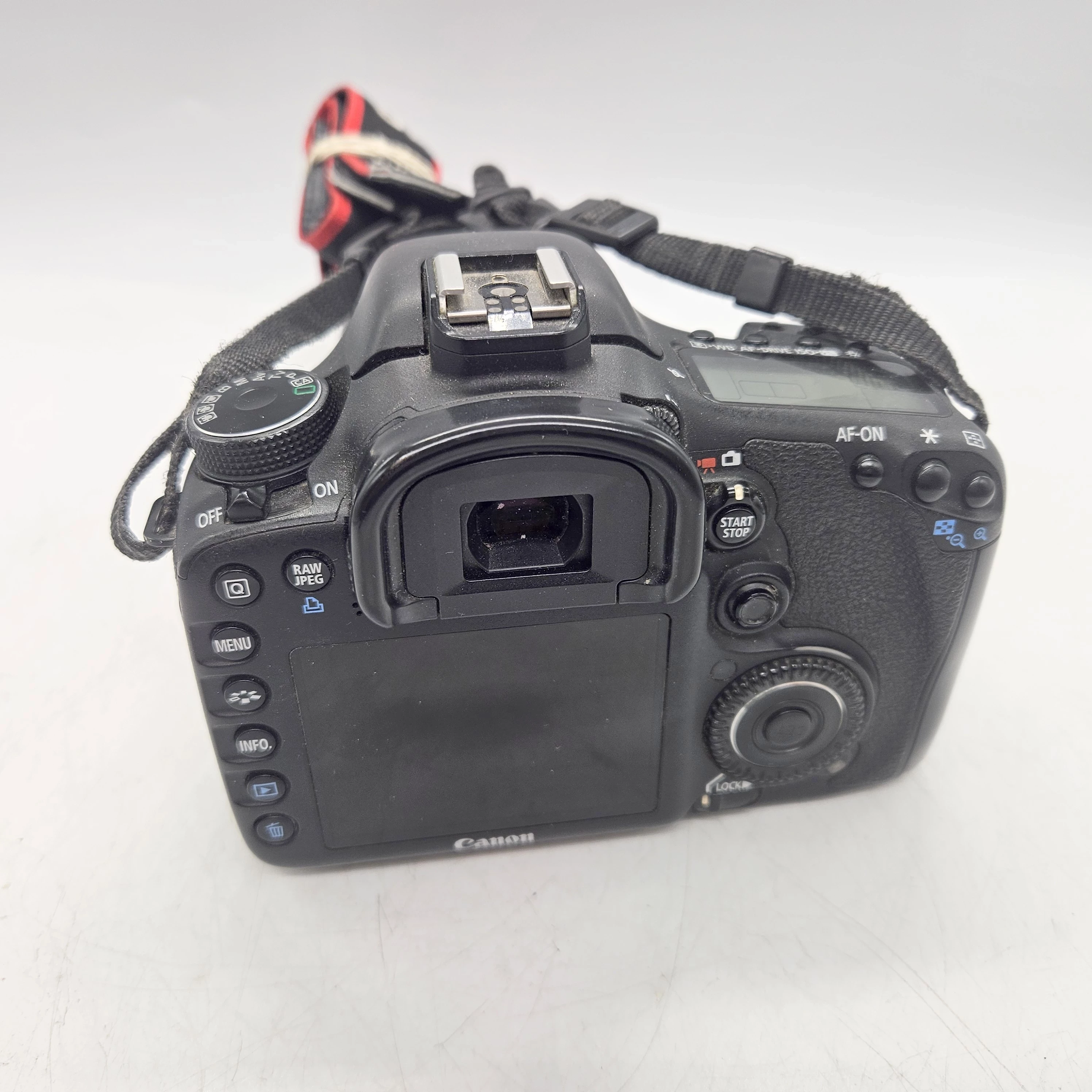 lustrzanka-canon-eos-7d-canon-efs-18-135-w-zestawie-814-1