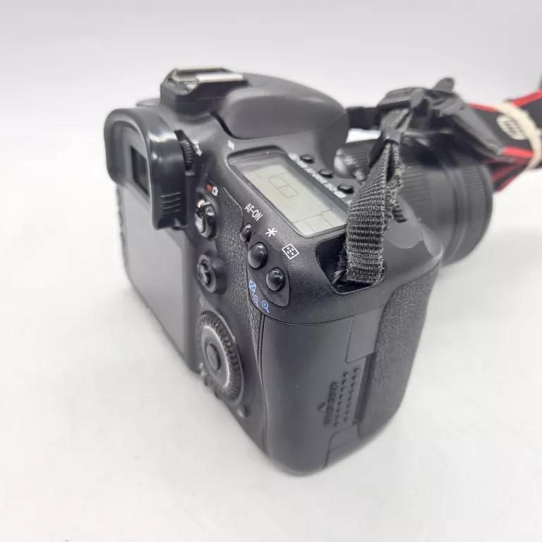 lustrzanka-canon-eos-7d-canon-efs-18-135-rozmiar-matrycy-206882-228774