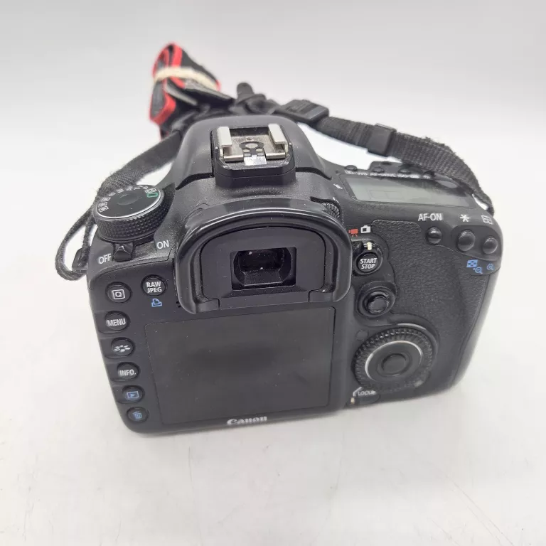 lustrzanka-canon-eos-7d-canon-efs-18-135-w-zestawie-814-1