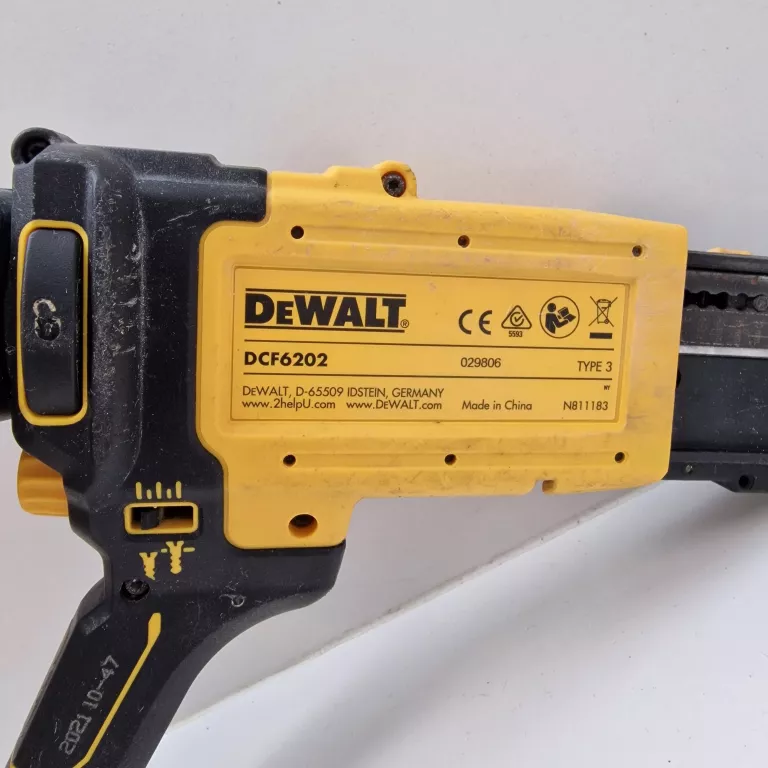 wkretarka-tasmowa-dewalt-dcf620-magazynek-dewalt-dcf6202-rodzaj-silnika-204657-221325
