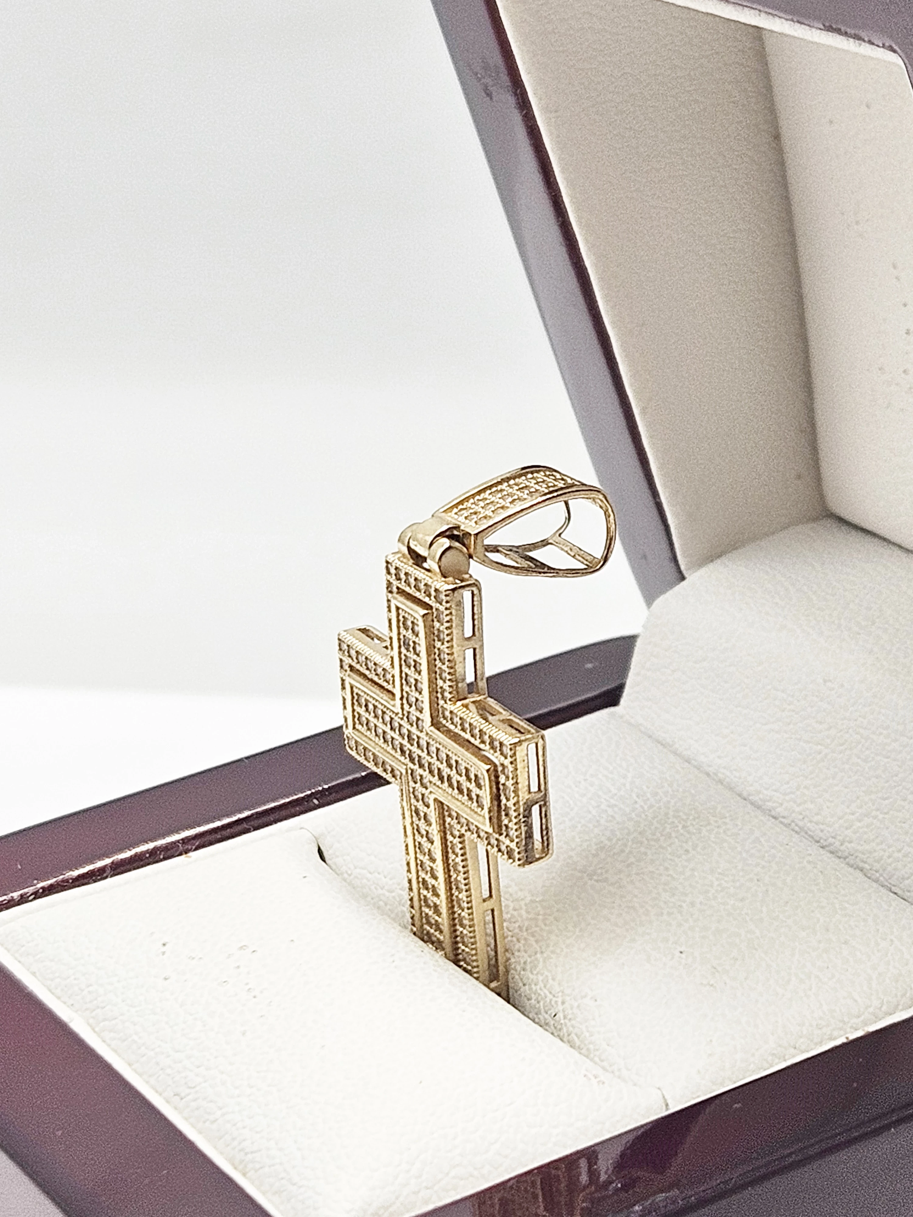 wyrob-jubilerski-uzywany-krzyz585335g30cmx15cm-material-15835-2