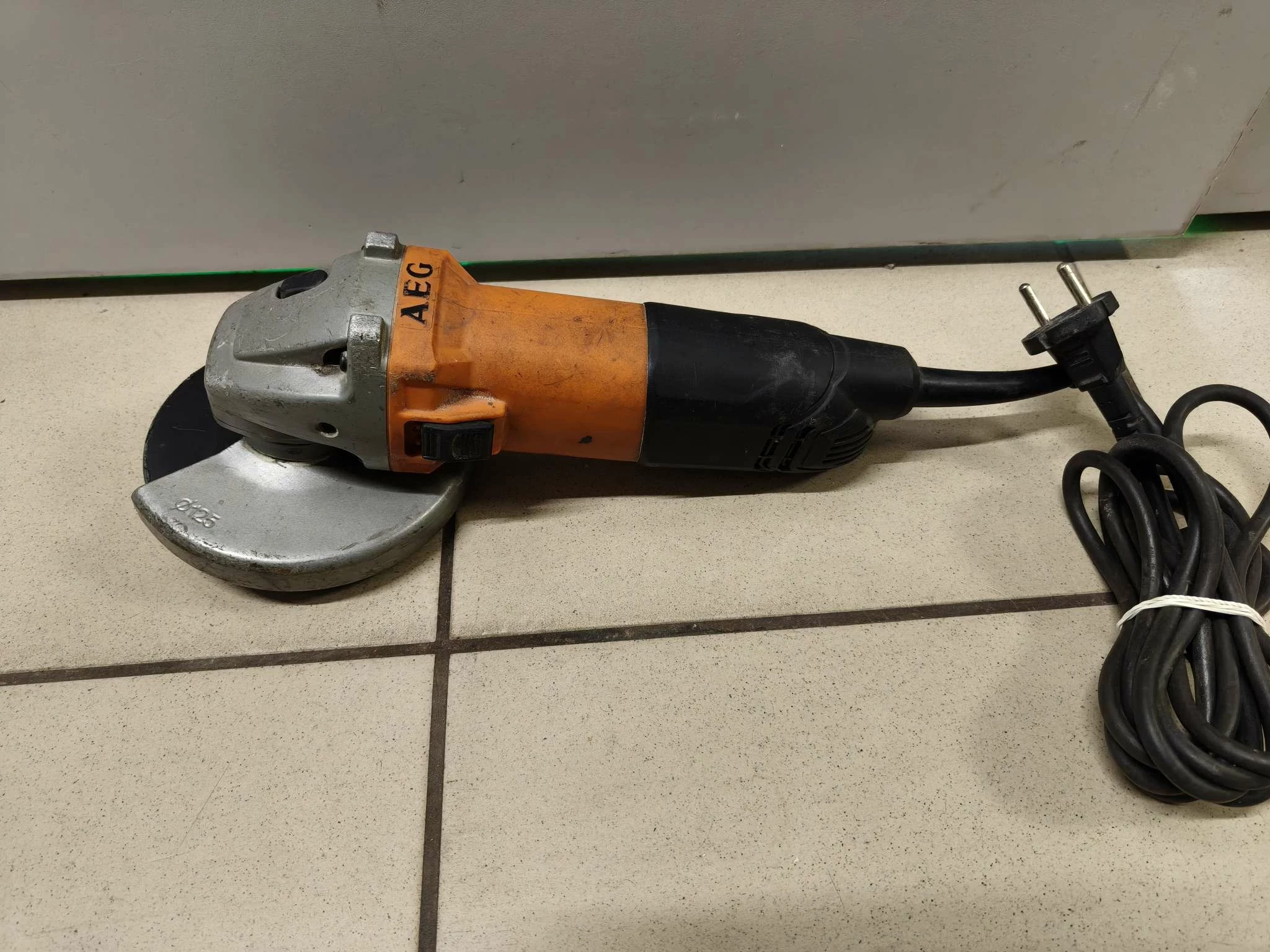 szlifierka-katowa-aeg-ws8-125s-ean-gtin-4058546405038