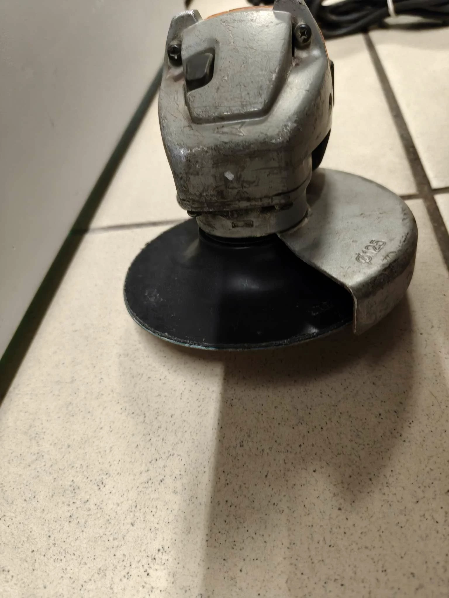 szlifierka-katowa-aeg-ws8-125s-kod-producenta-4058546405038