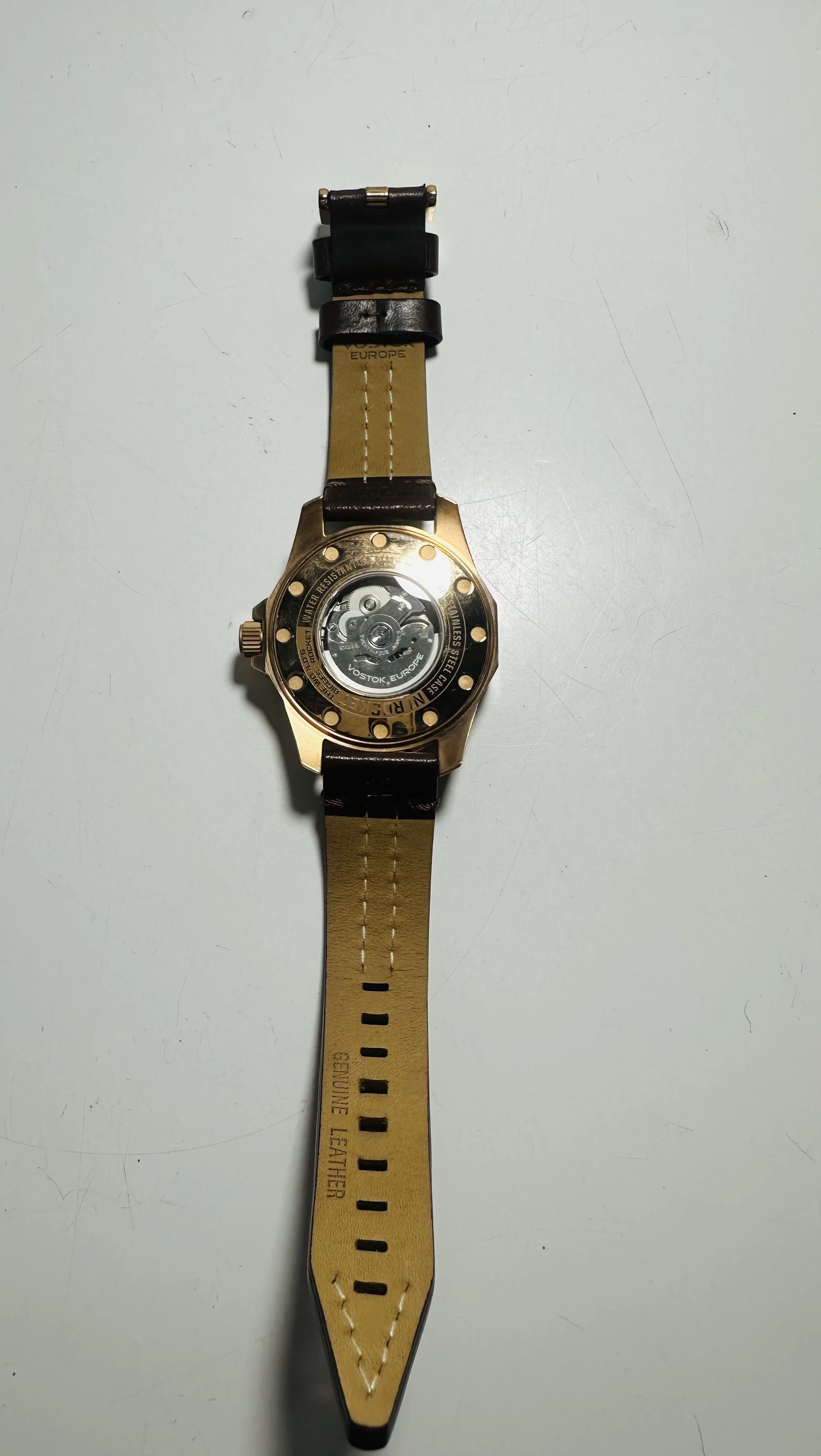 zegarek-vostok-europe-rocket-n1-automatic-nh35a-225b616-ksztalt-koperty-129223-2