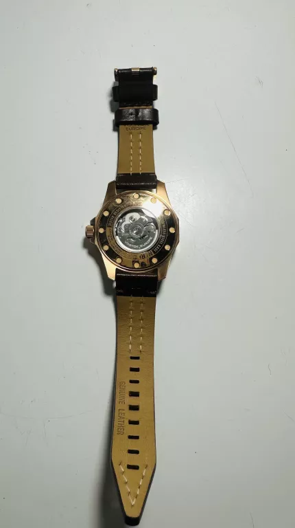 zegarek-vostok-europe-rocket-n1-automatic-nh35a-225b616-ksztalt-koperty-129223-2