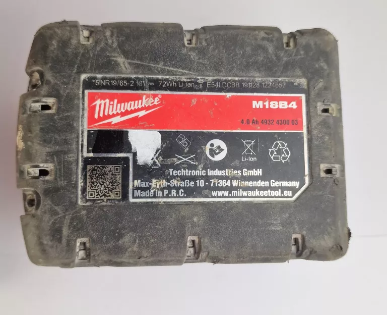 ladowarka-milwaukee-c-18c-aku-milwaukee-m18b4-4ah-stan-11323-2
