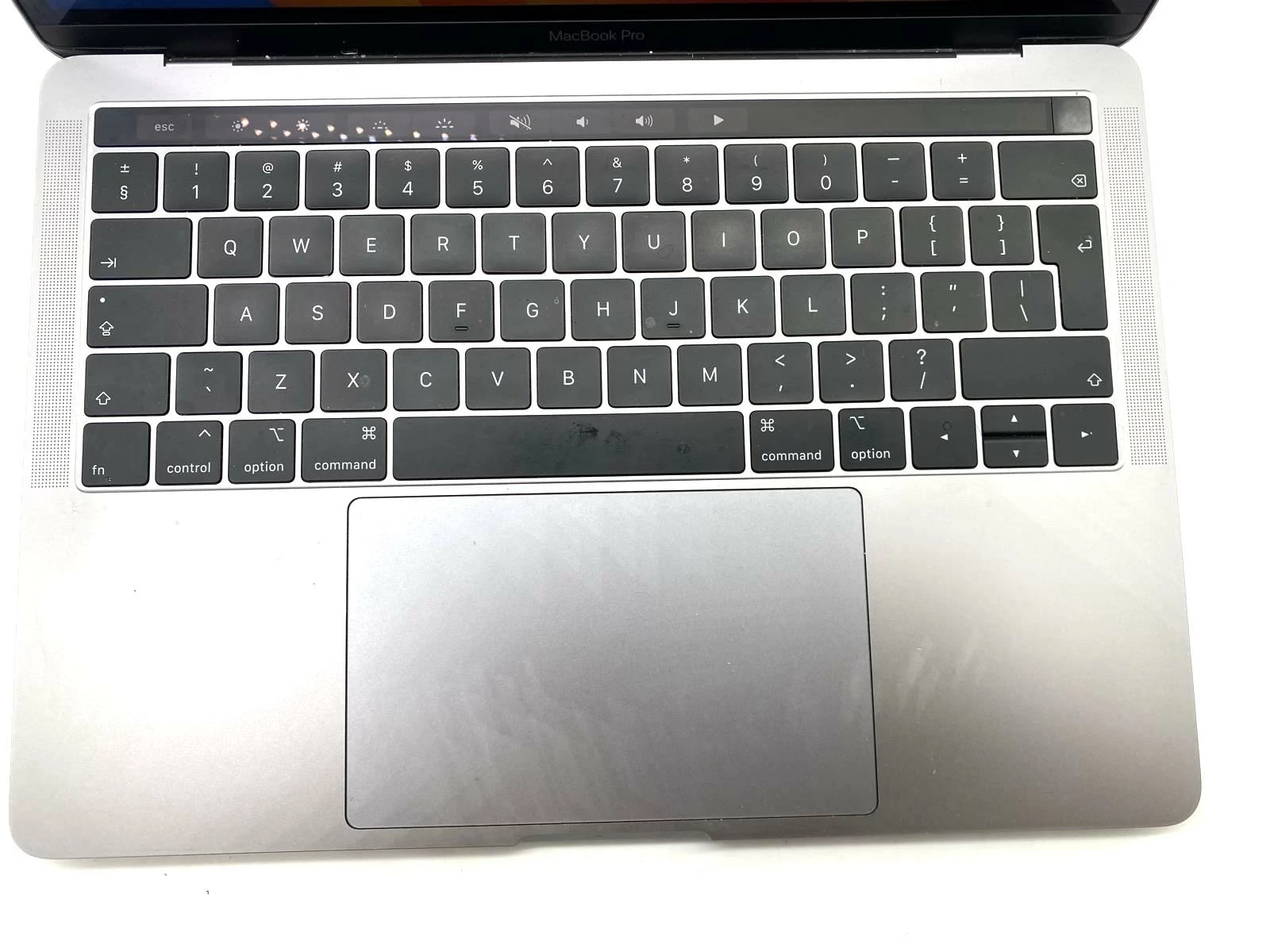 laptop-macbook-pro-13-2019-i58gb128gb-ssd-przekatna-ekranu-133