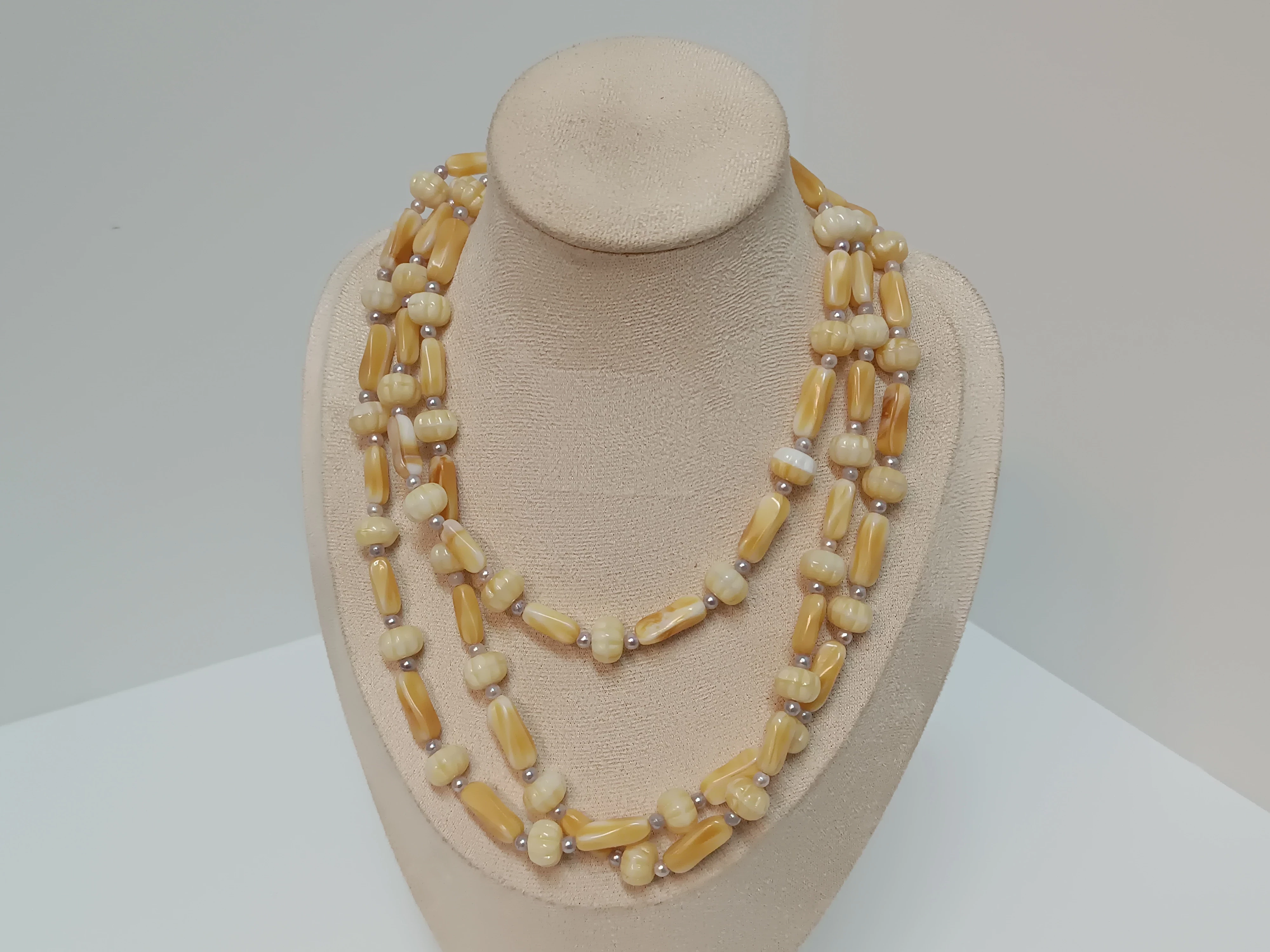 naszyjnik-damski-z-koralikami-motyw-129129-246990