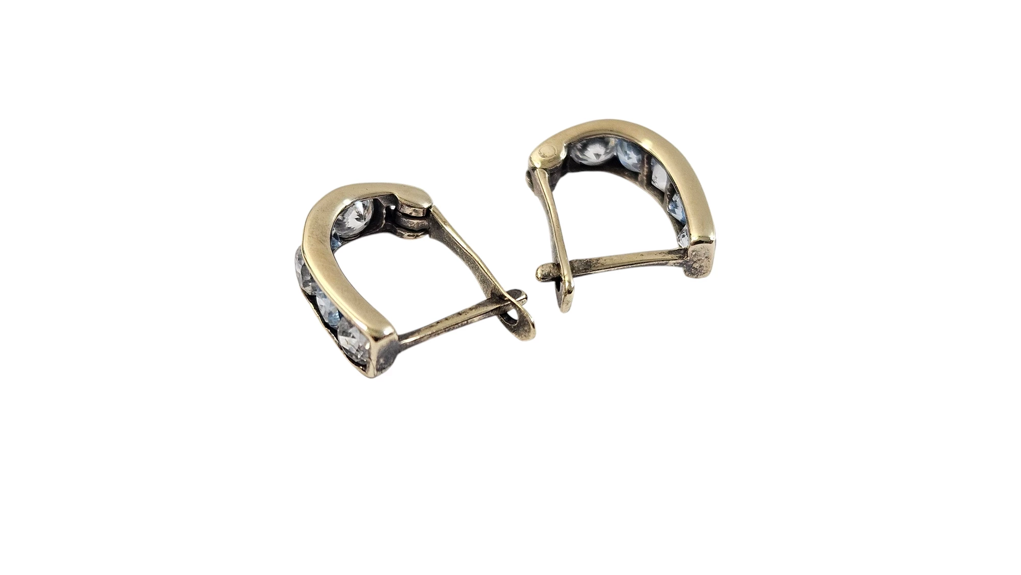 delikatne-zlote-kolczyki-p333-067g-rodzaj-2205-16