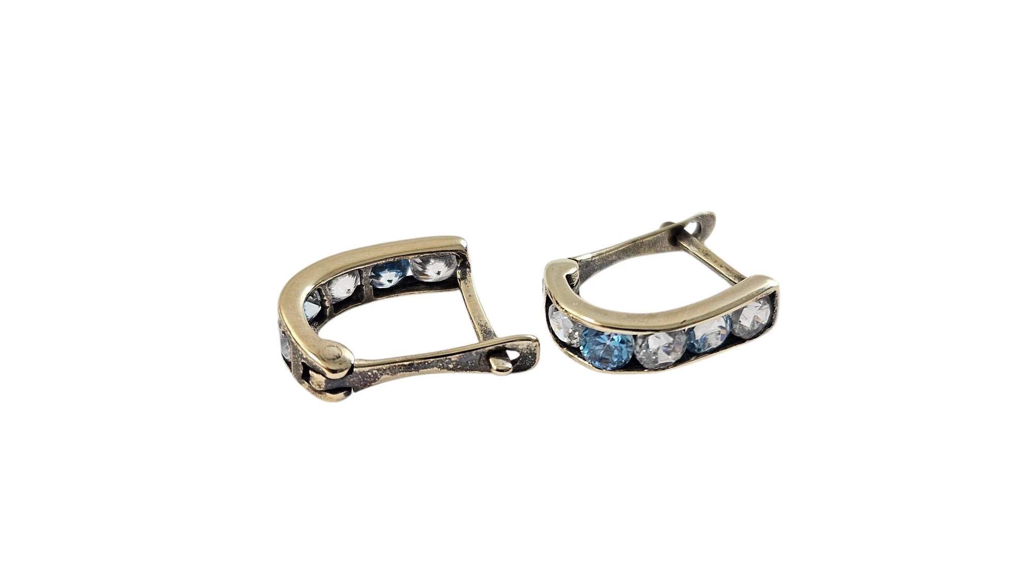 delikatne-zlote-kolczyki-p333-067g-ean-gtin-5906803378627