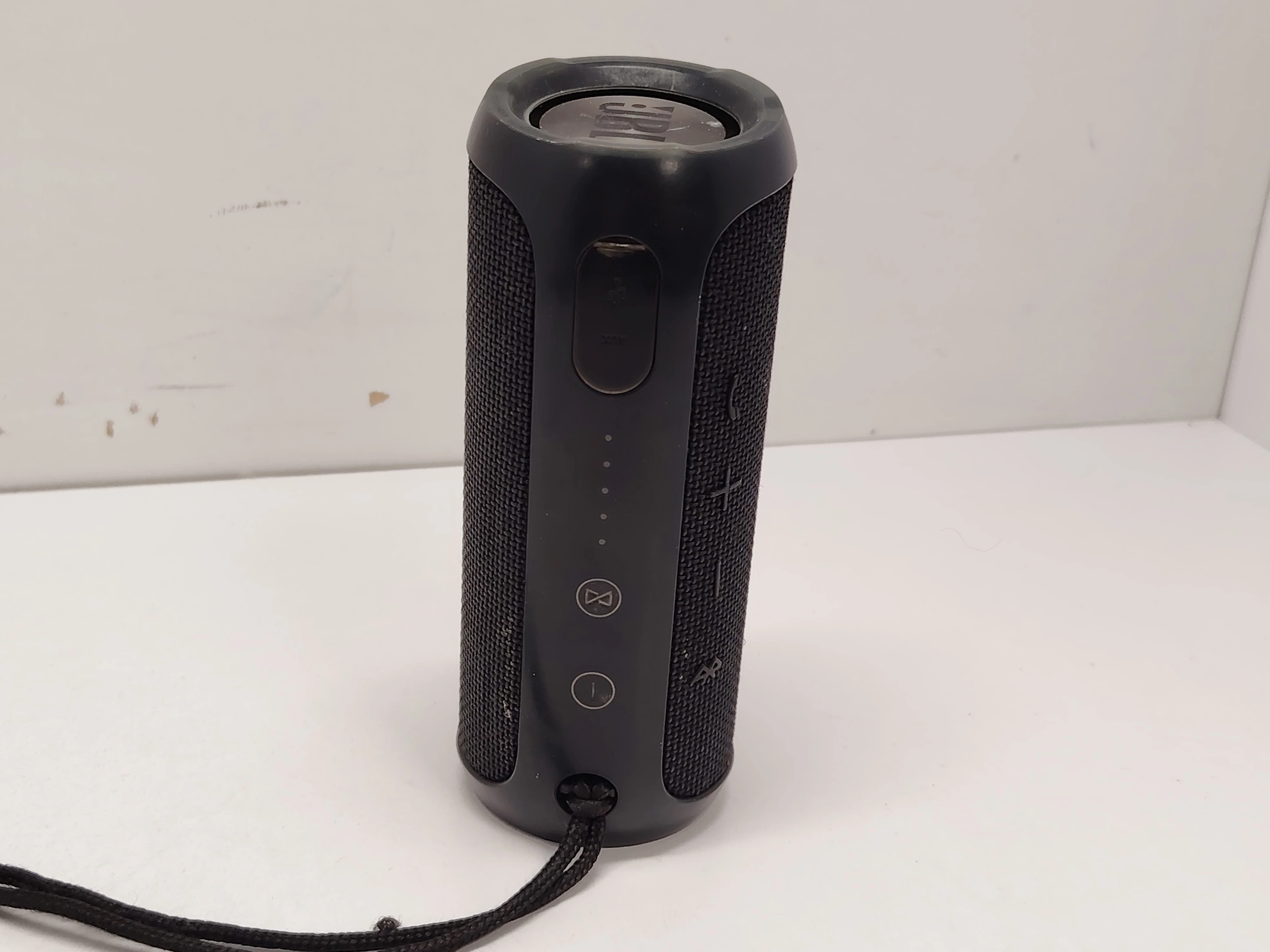 glosnik-jbl-flip-4-moc-1600