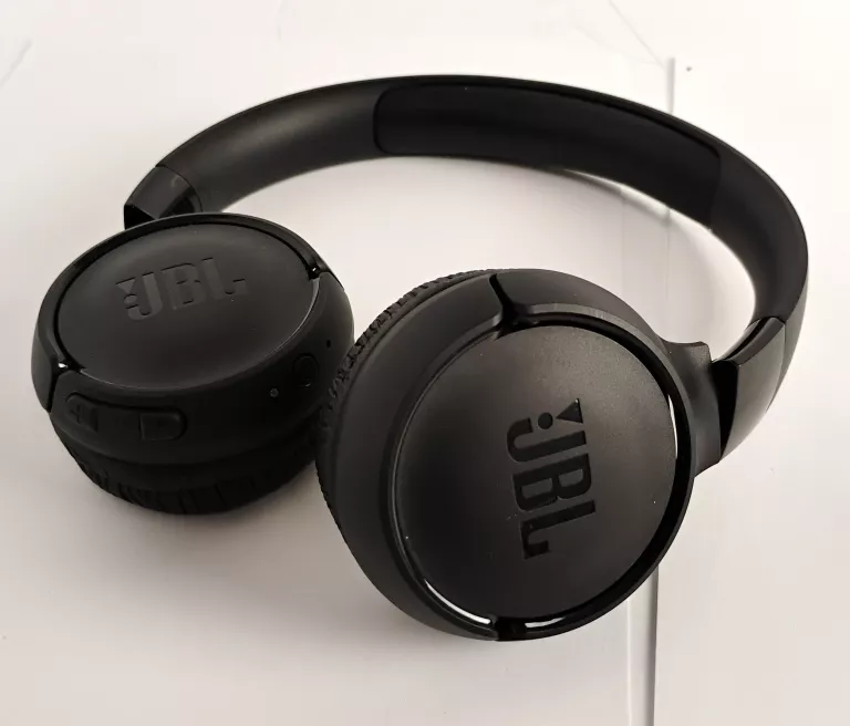 sluchawki-jbl-tune-520bt-komplet-model-250439-1920637