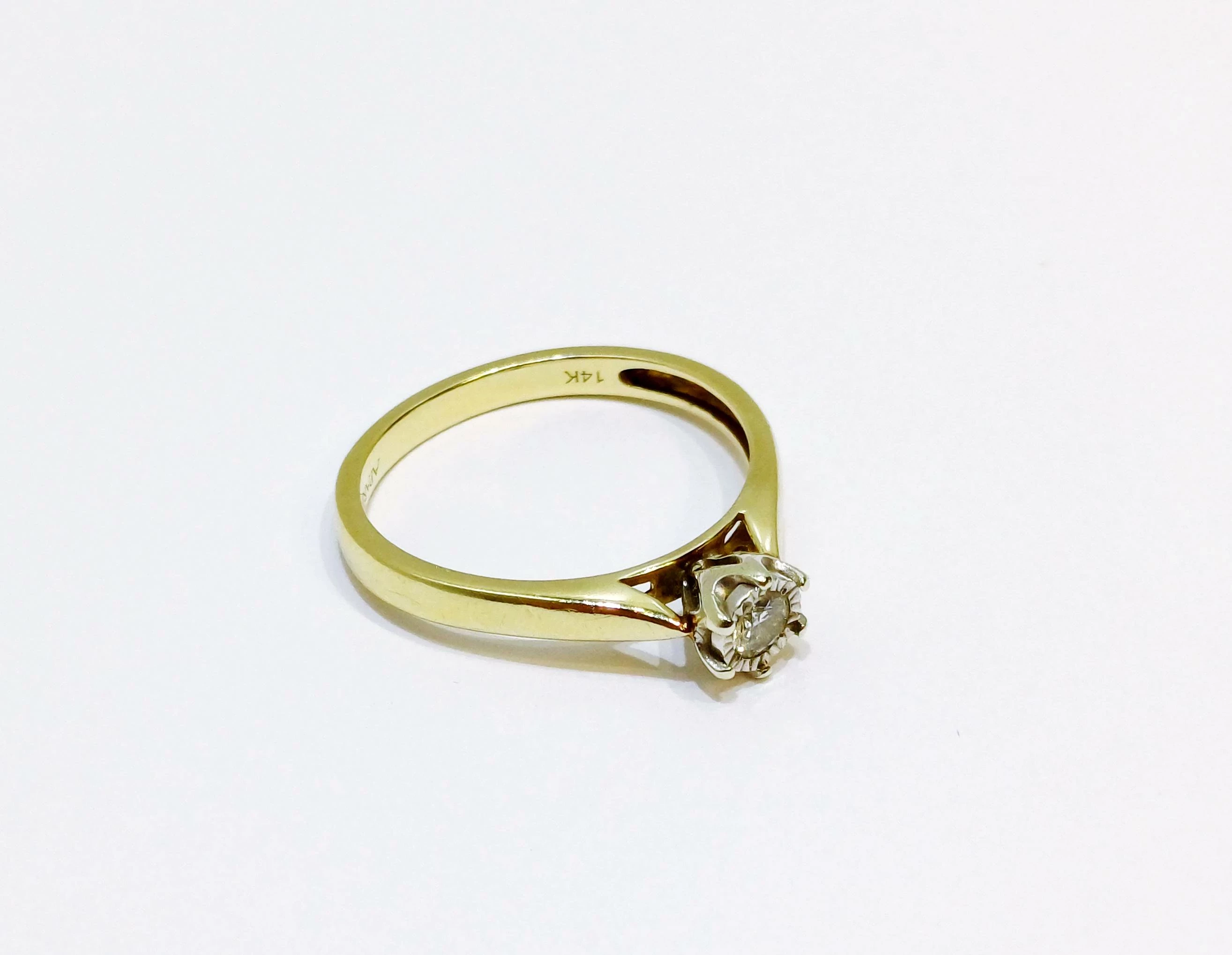 zloty-pierscionek-z-brylanetm-585-r17-stan-11323-2