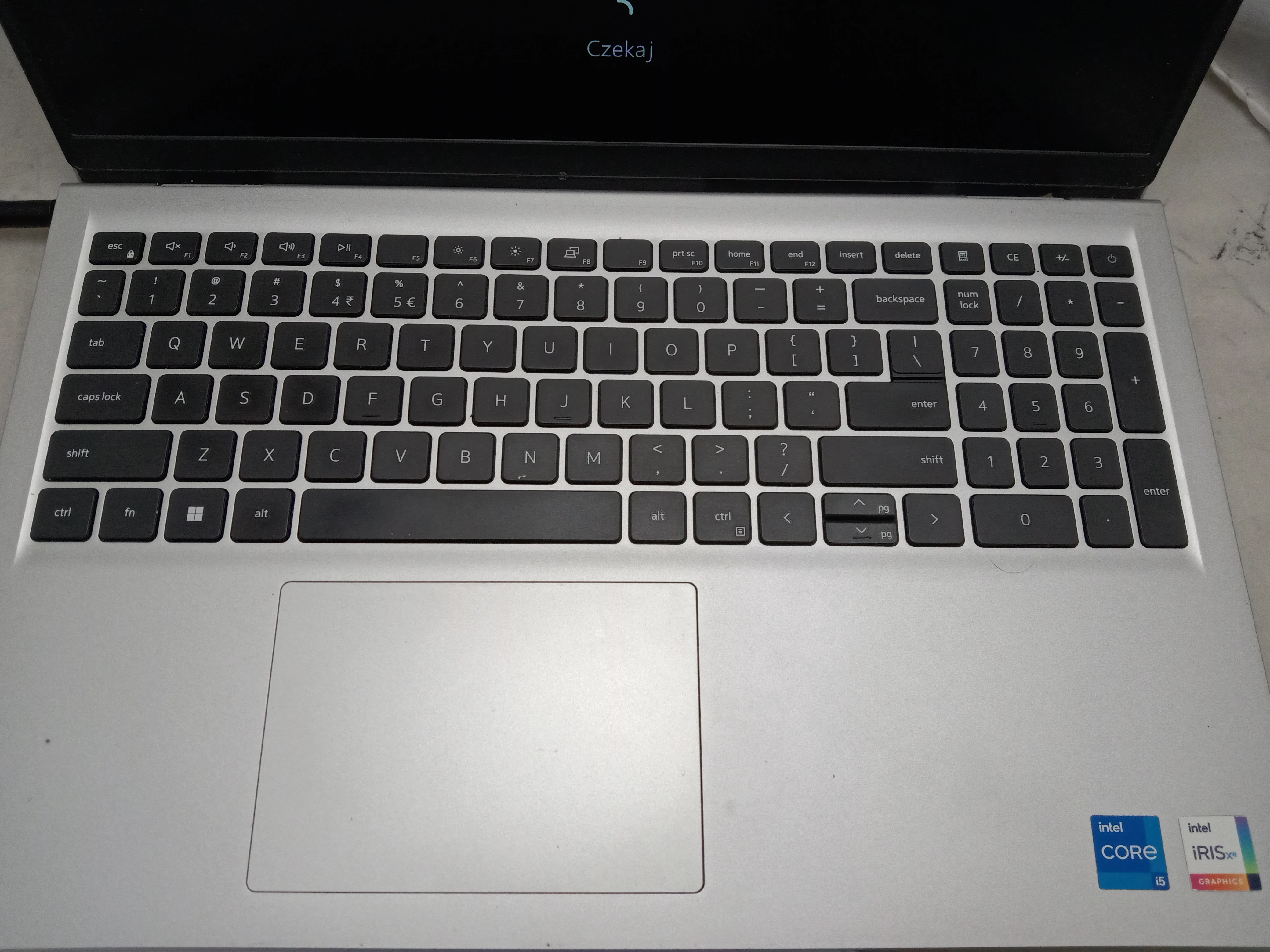 laptop-dell-inspiron-15-3520-przekatna-ekranu-1560