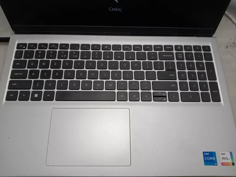 laptop-dell-inspiron-15-3520-przekatna-ekranu-1560