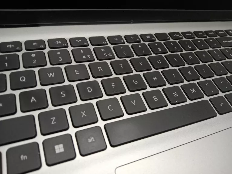 laptop-dell-inspiron-15-3520-rozdzielczosc-px-4474-211457