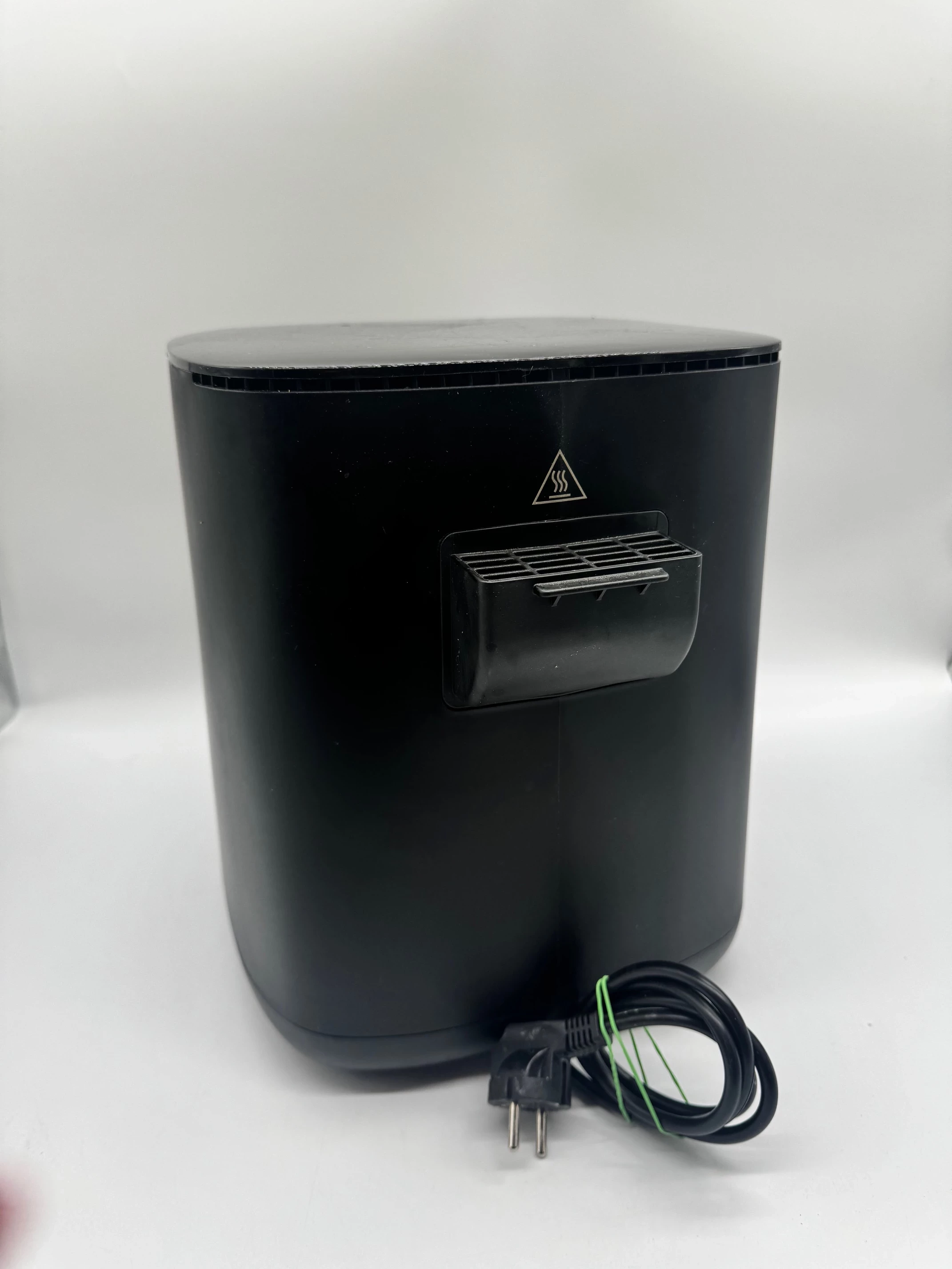 air-fryer-bosch-serie-4-pudelko-pojemnosc-misy-61