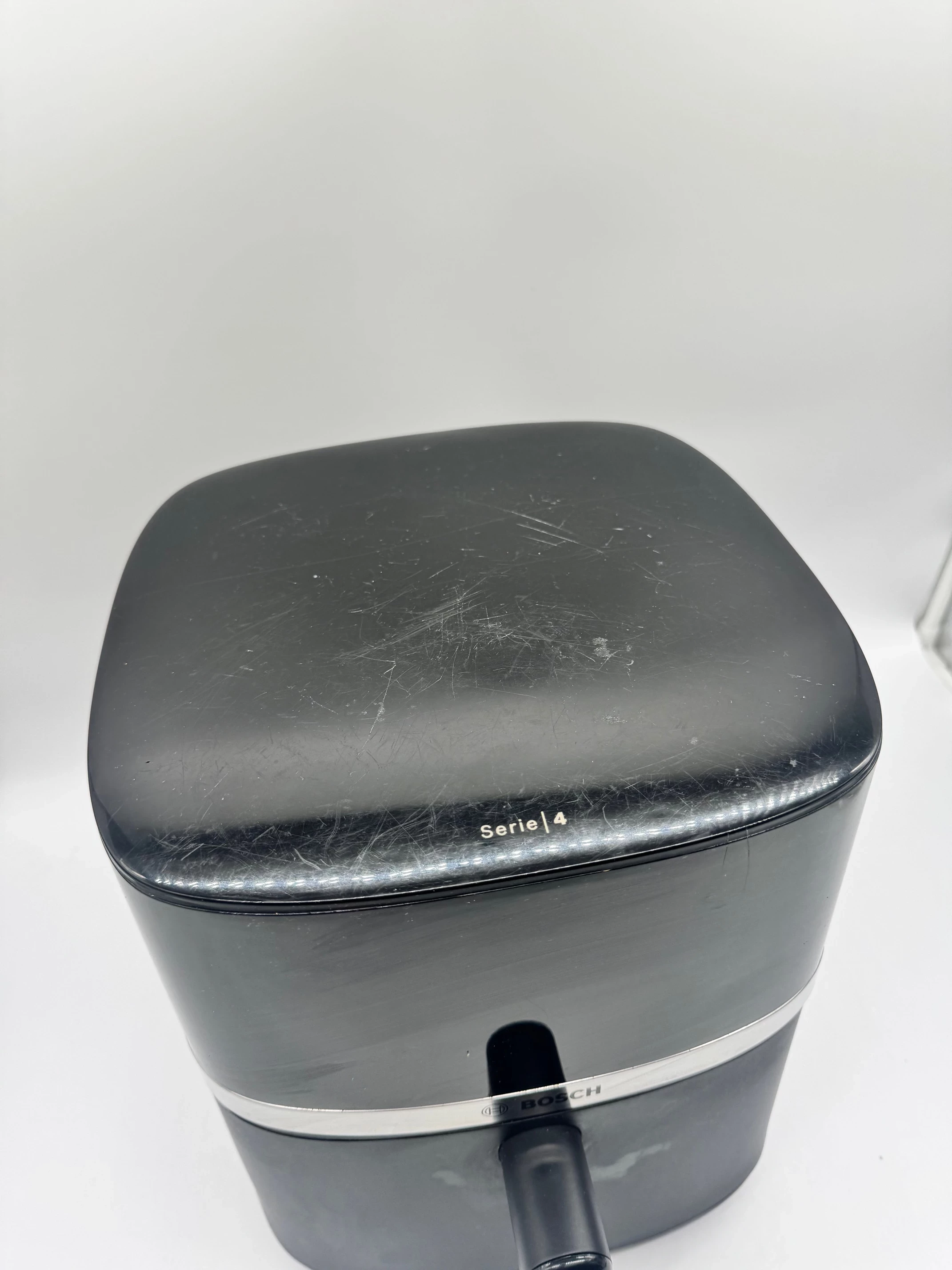 air-fryer-bosch-serie-4-pudelko-stan-11323-2