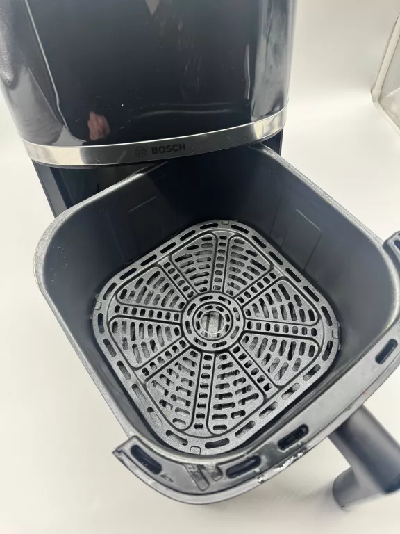 air-fryer-bosch-serie-4-pudelko-kod-producenta-maf462b1