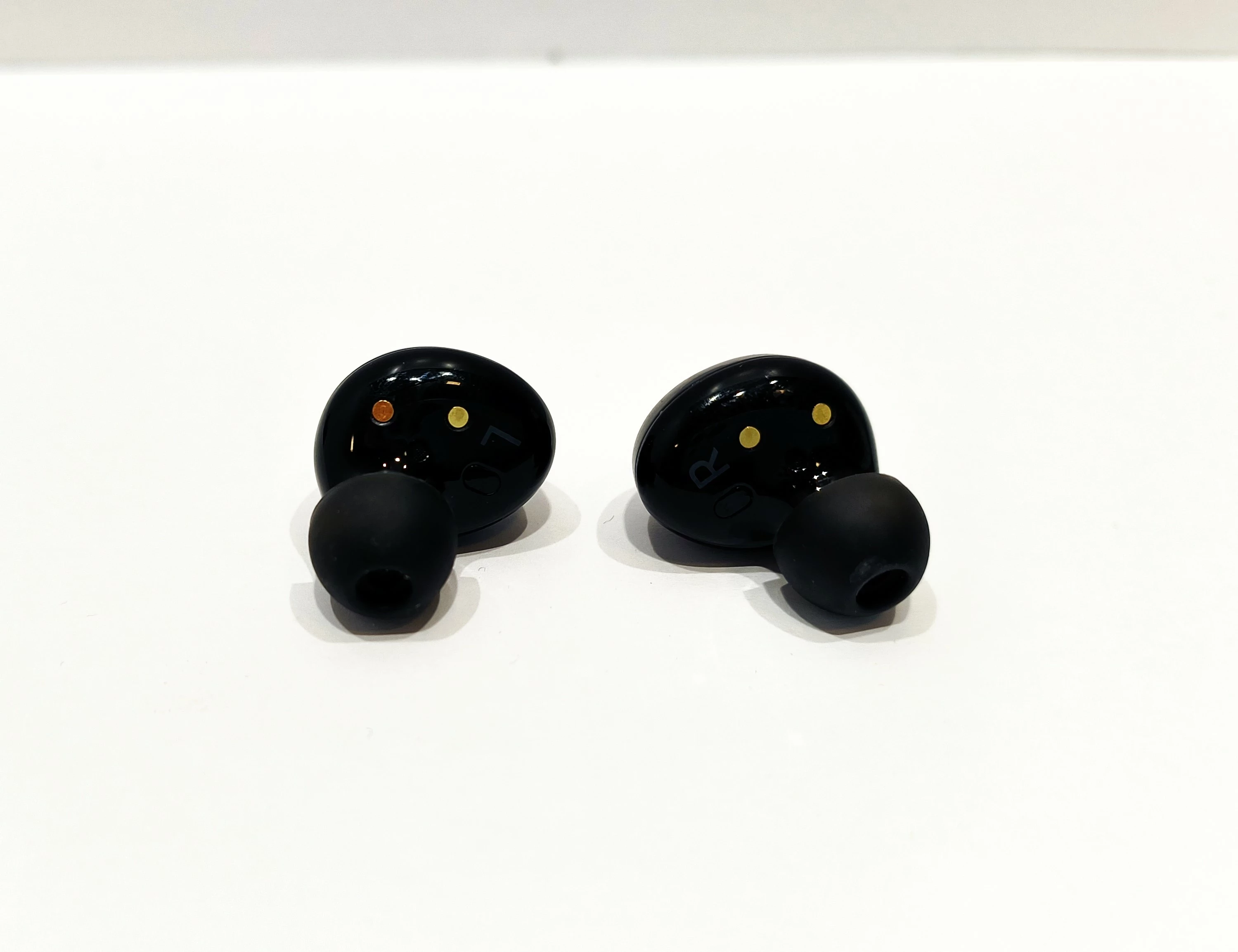 sluchawki-samsung-galaxy-buds2-sm-r177-stan-11323-2