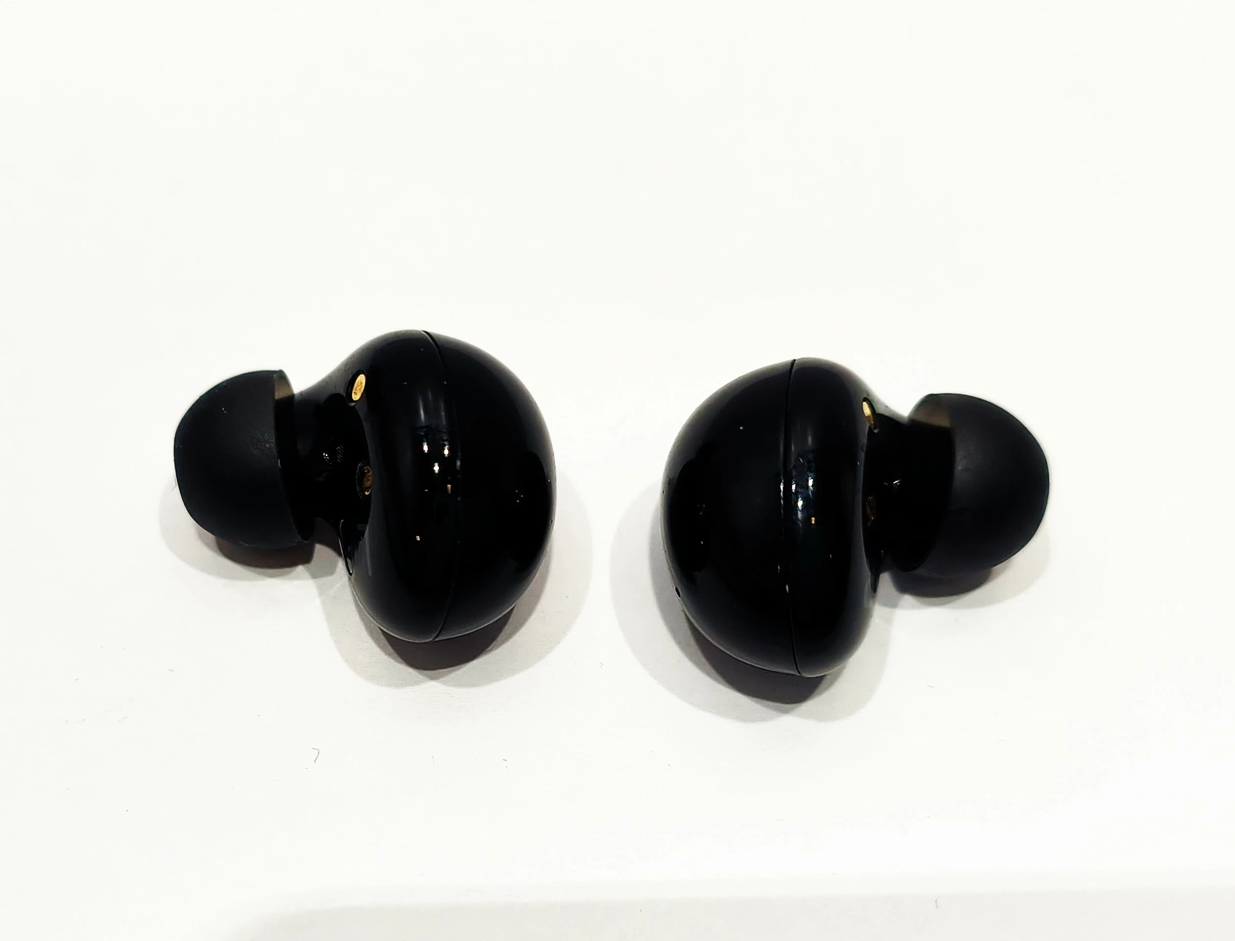 sluchawki-samsung-galaxy-buds2-sm-r177-kolor-dominujacy-129357-2