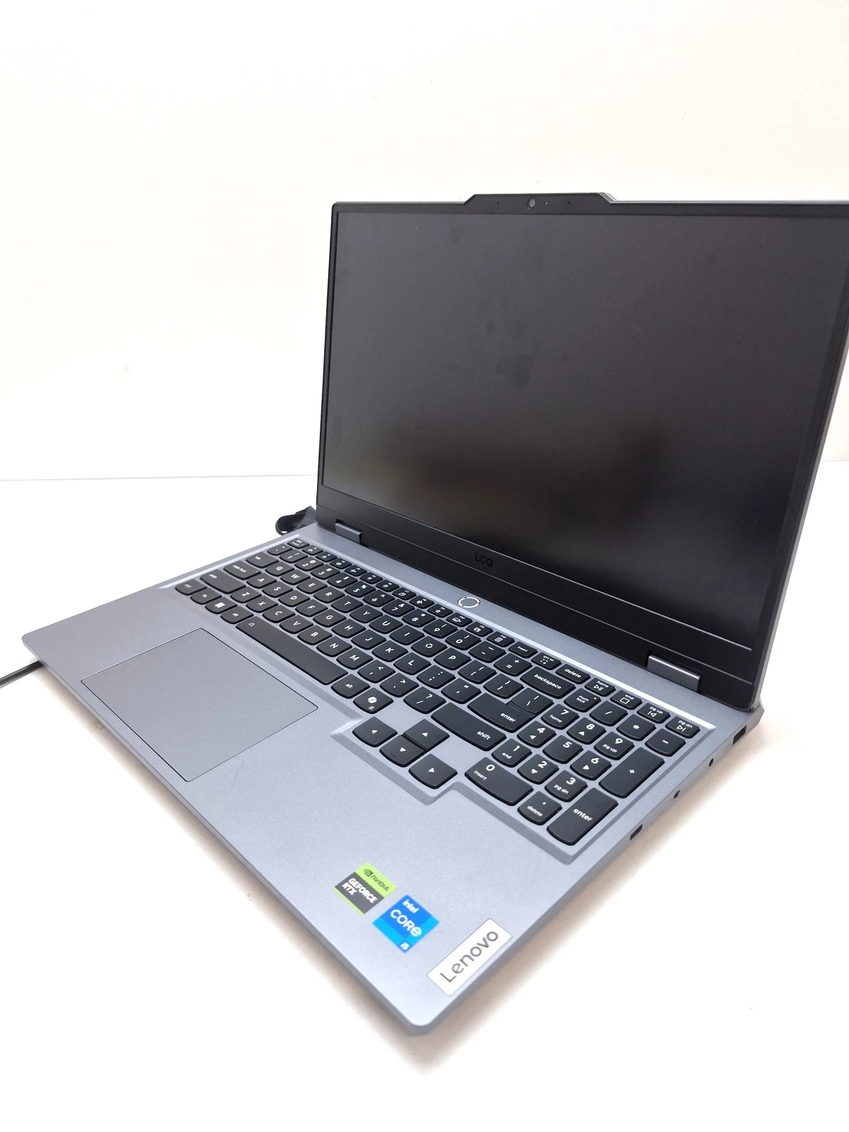 laptop-lenovo-loq-156-i5-16-gb-ram-512-gb-ssd-rtx-5060-przekatna-ekranu-156