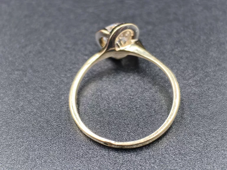 fantastyczny-zloty-pierscionek-z-duza-cyrkonia-276g-pr585-14k-r17-waga-276