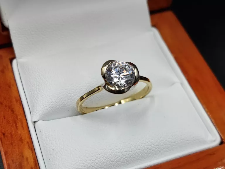 fantastyczny-zloty-pierscionek-z-duza-cyrkonia-276g-pr585-14k-r17-rodzaj-2205-2