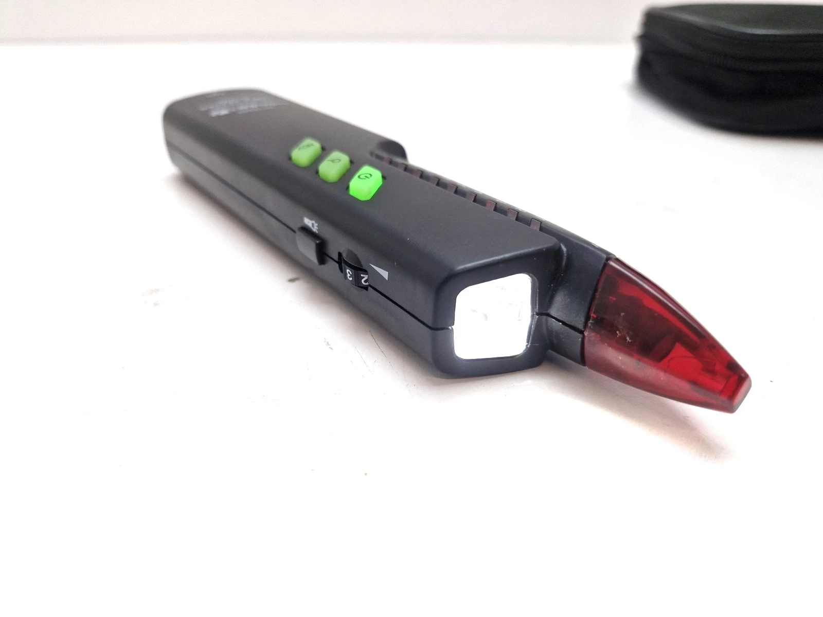 wykrywacz-przewodow-hoegert-technik-ht1e640-ean-gtin-5902801296826