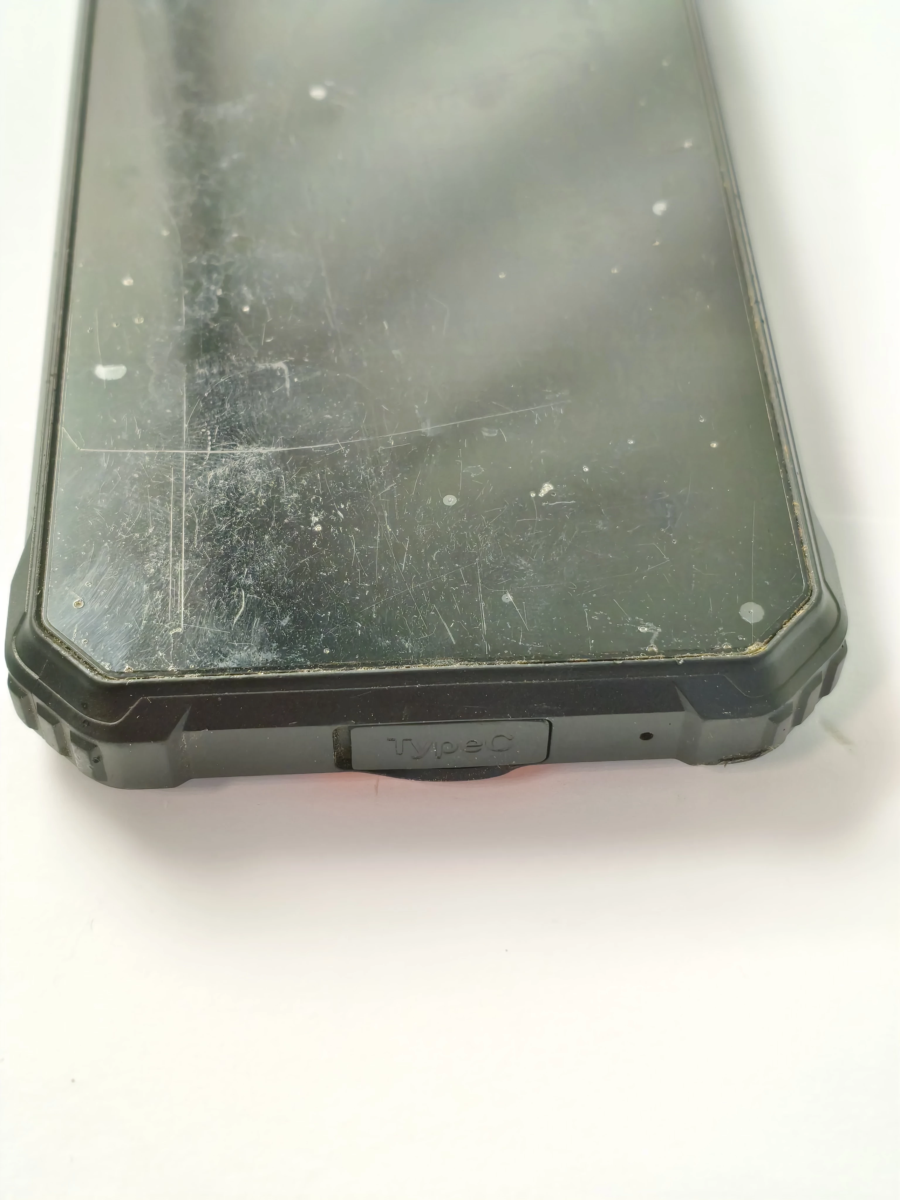 telefon-oukitel-wp28-przekatna-ekranu-652