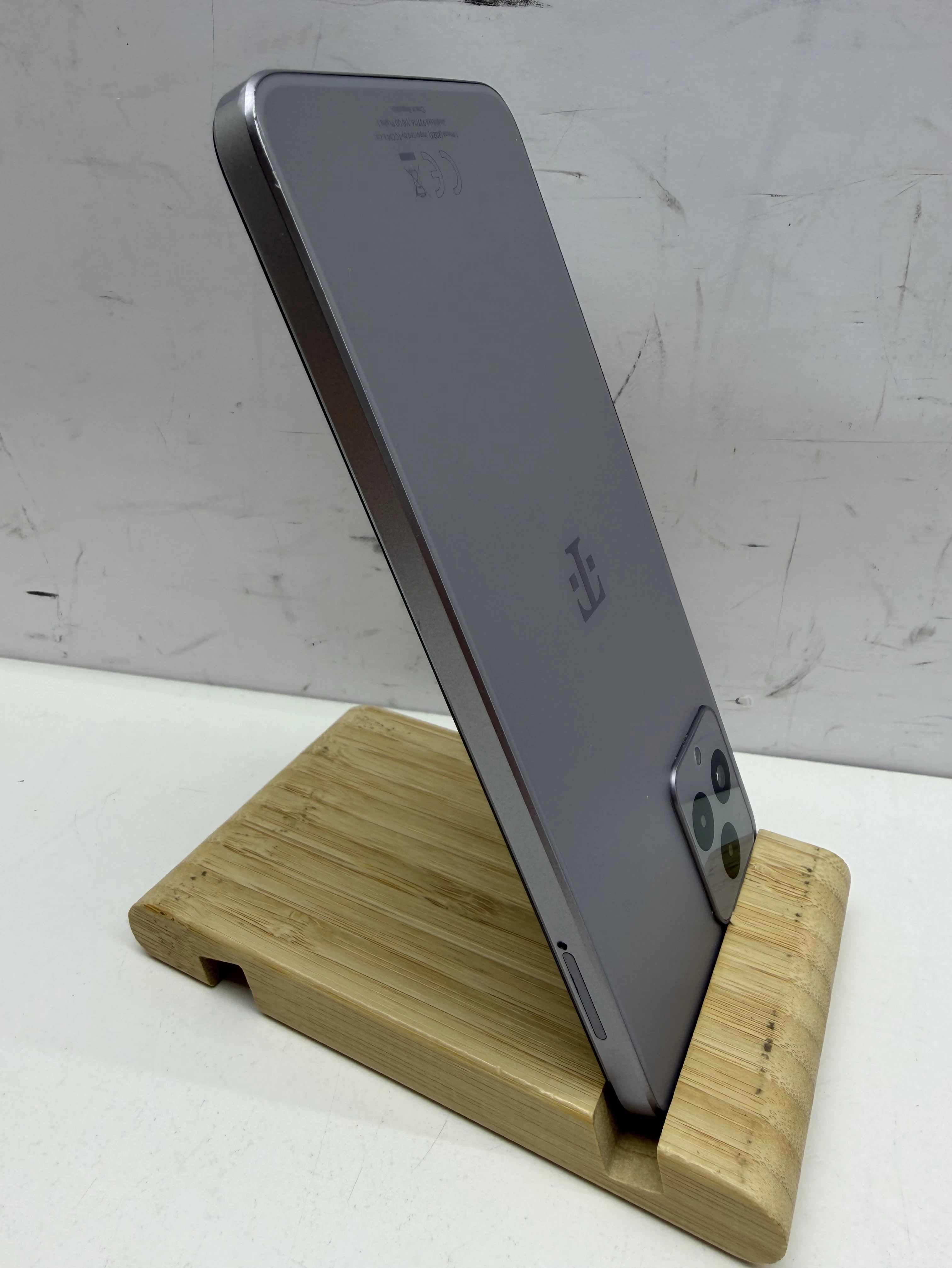 t-mobile-t-phone-5g-4gb128gb-stan-11323-2