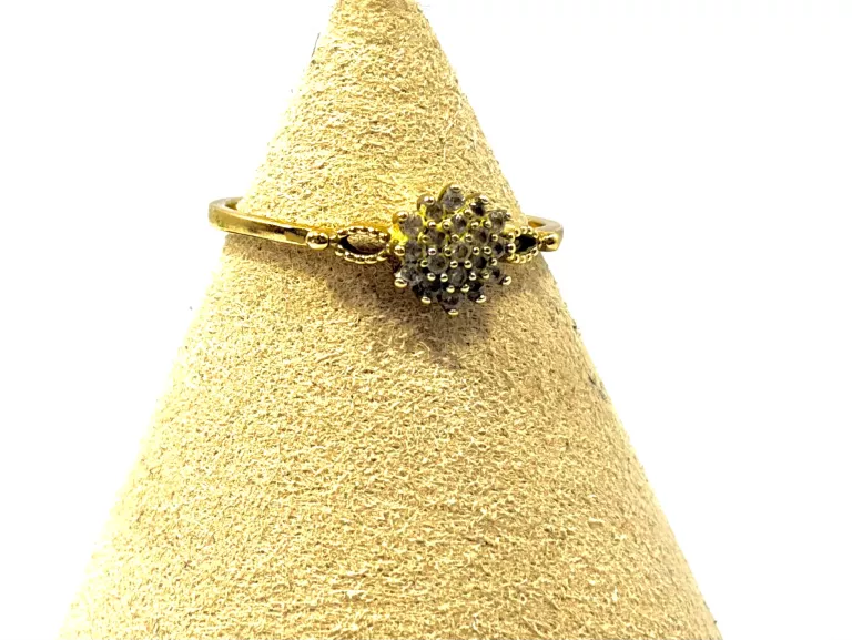 nietuzinkowy-zloty-pierscionek-pr585-w153g-r17-waga-153