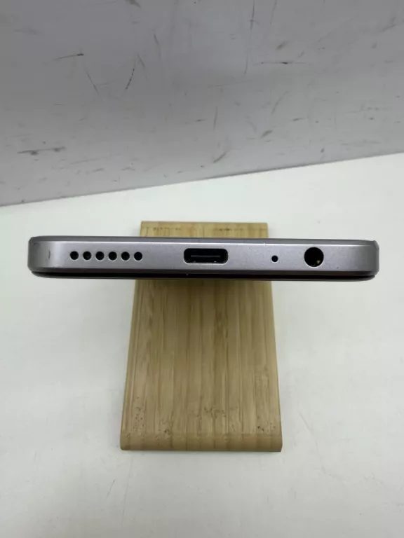 t-mobile-t-phone-5g-4gb128gb-przekatna-ekranu-652