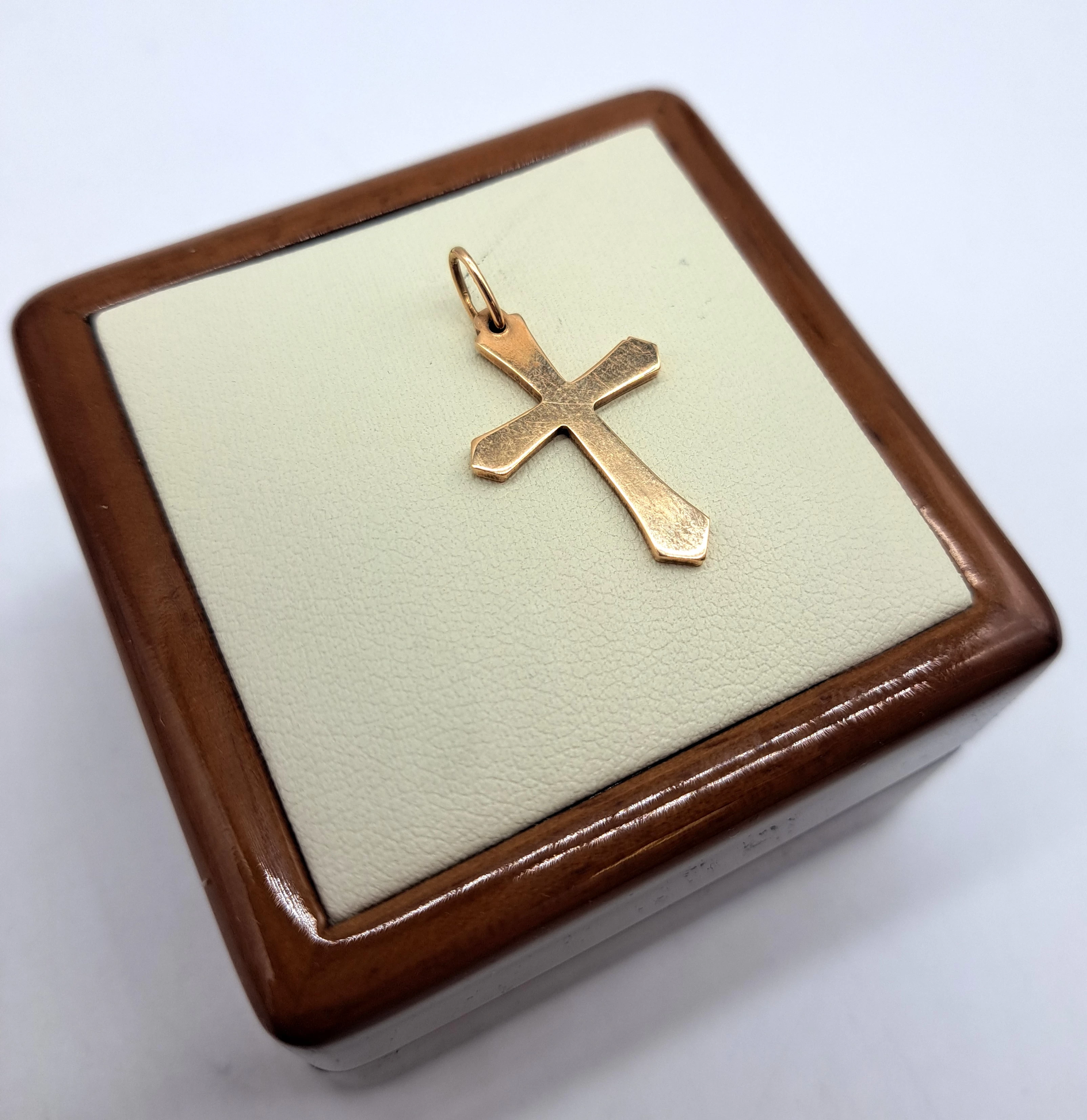 wyrob-jubilerski-uzywany-zloty-krzyzyk-585-183g-stan-11323-2