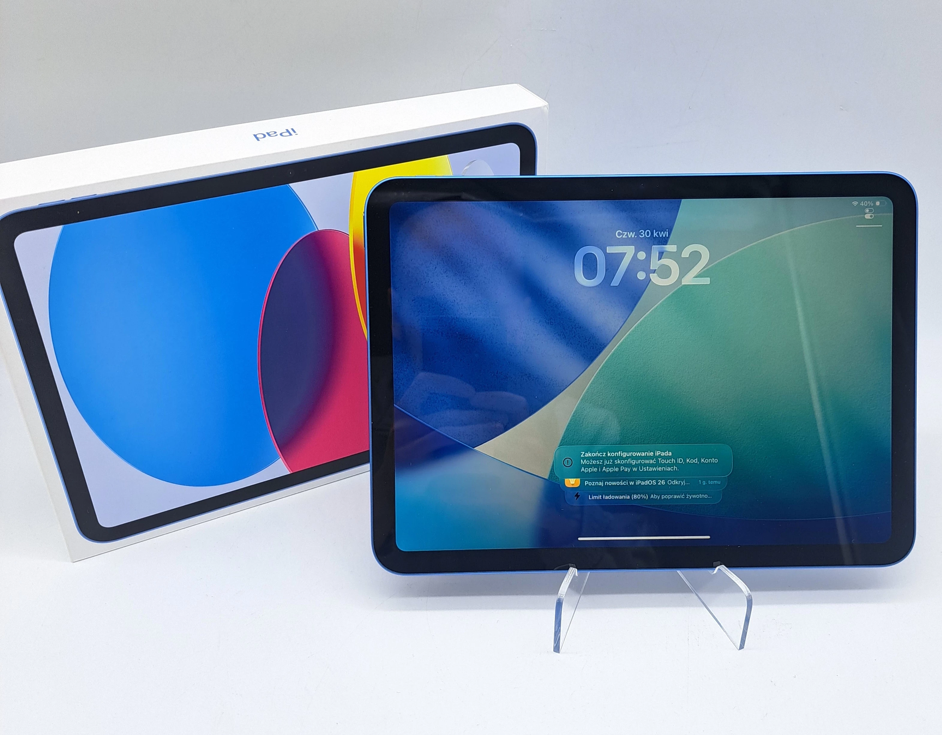 tablet-ipad-11-a16-pudelko-bankowa-16e-police