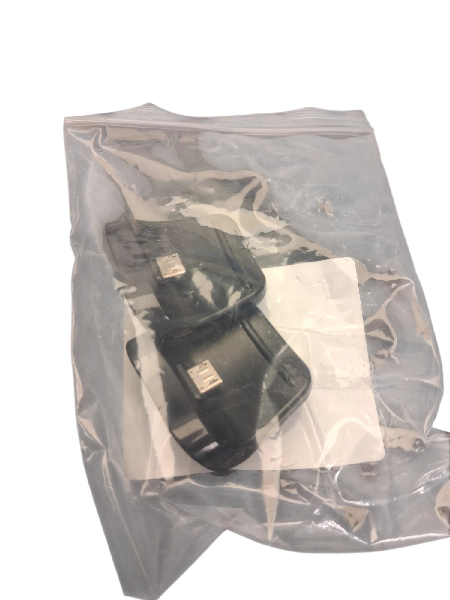 konsola-ps4-500gb-2x-pad-okablowanie-stacja-ladujaca-stan-11323-2