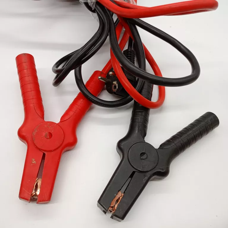 prostownik-ultimate-speed-ulg-17-a1-natezenie-maksymalne-1700