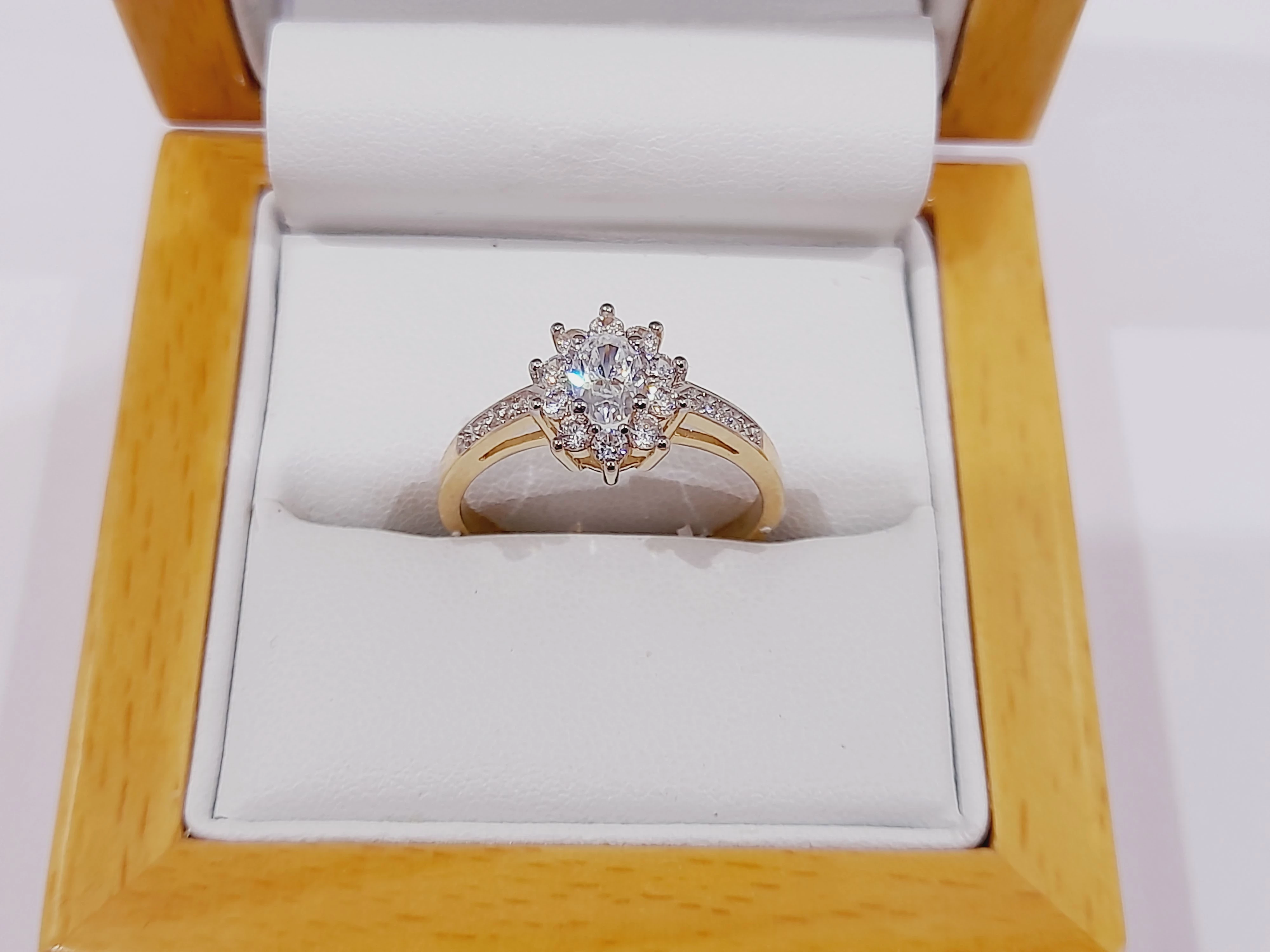 wyrob-jubilerski-piekny-zloty-pierscionek-585-material-15835-2