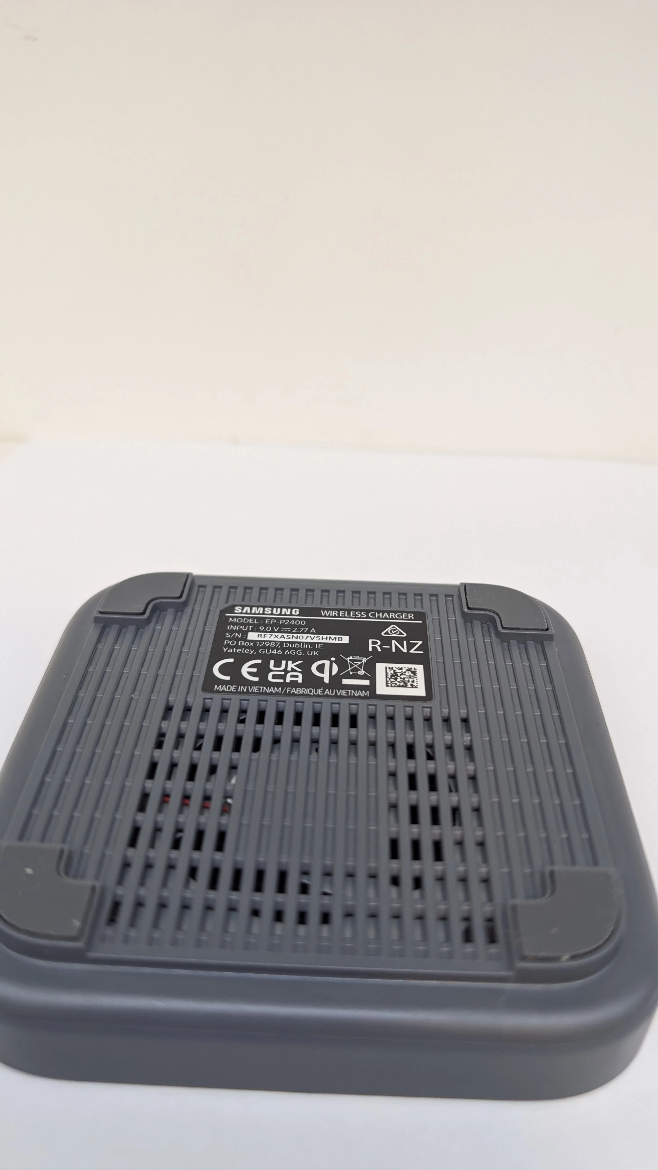 ladowarka-indukcyjna-samsung-ep-p2400-stan-11323-2