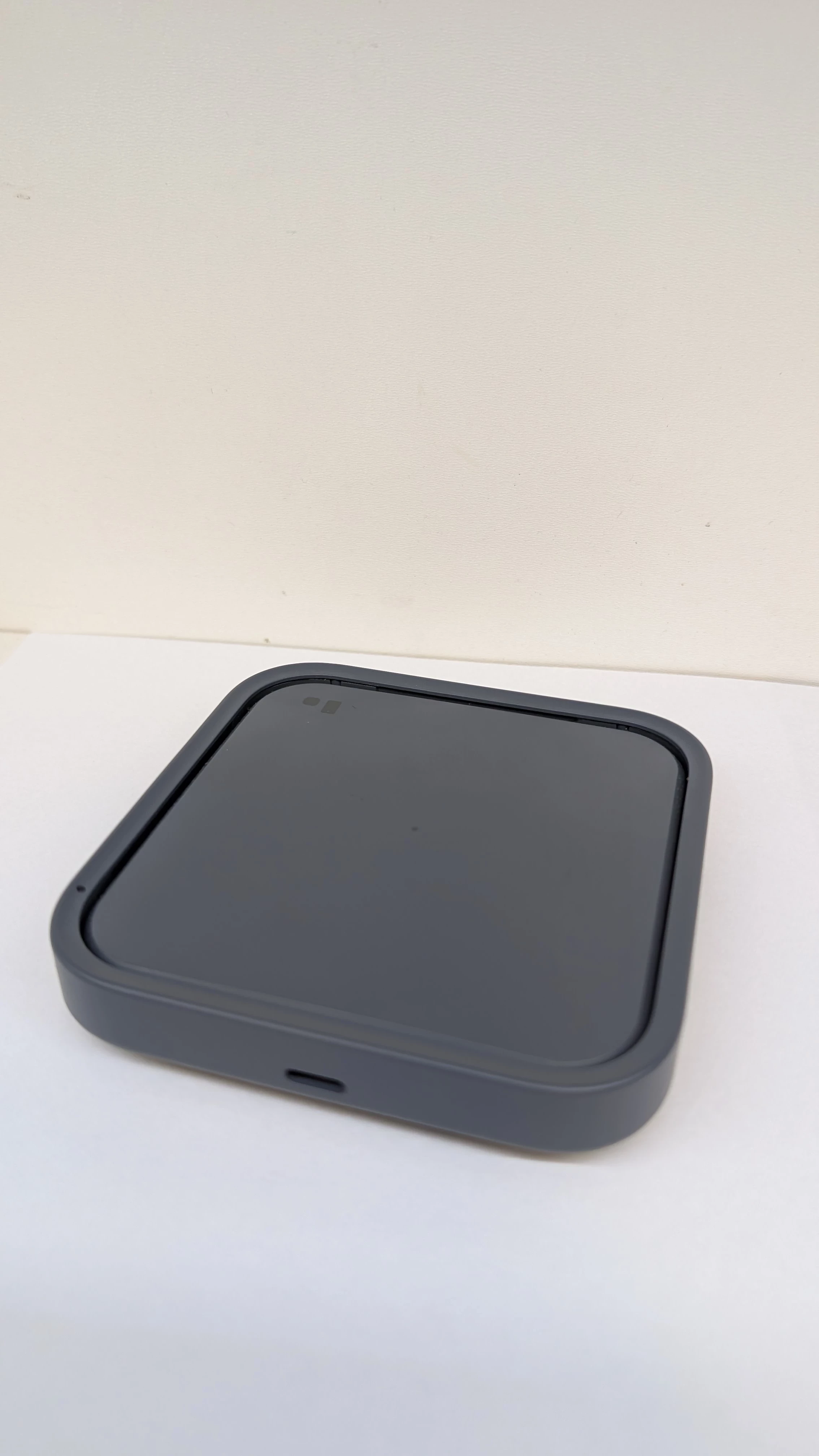 ladowarka-indukcyjna-samsung-ep-p2400-wroclawska-7-legnica