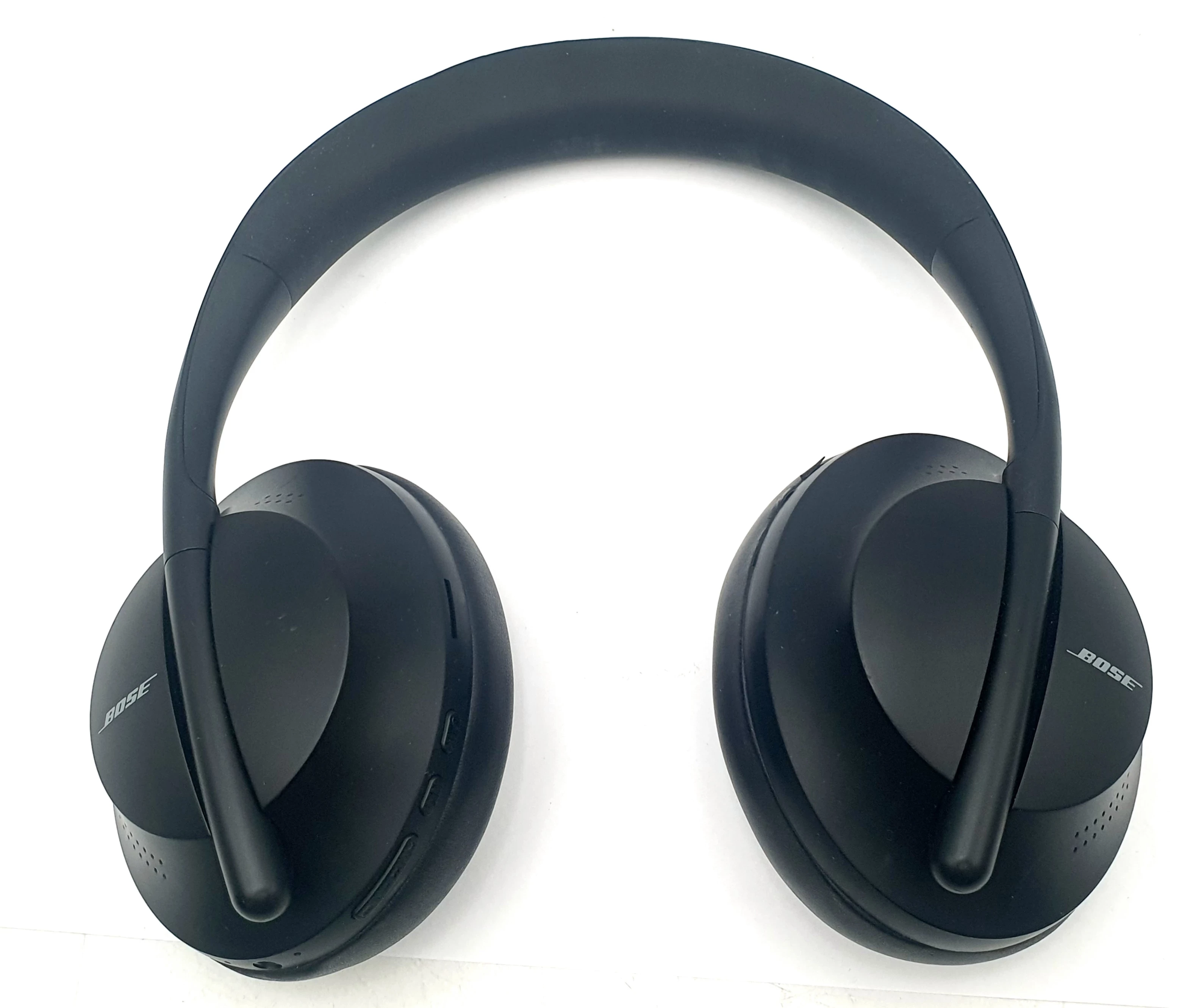 sluchawki-bt-bose-700-wireless-czarne-dzialynskiego-1-swarzedz